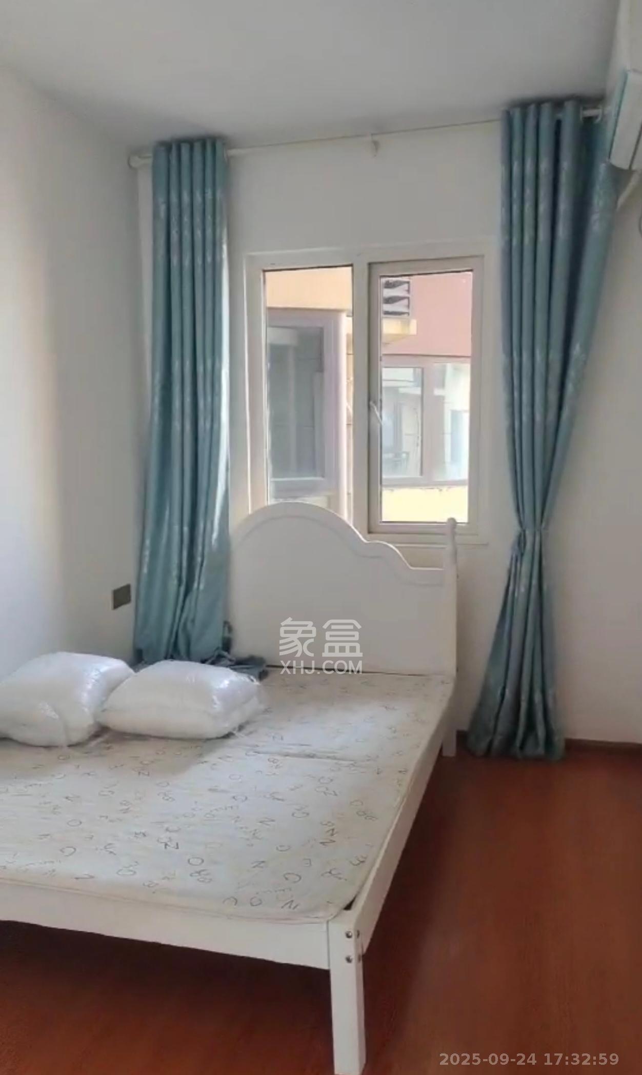 保利香槟国际 4室2厅2卫 2300.0元/月 保利香槟国际 4室2厅2卫 2300.0元/月室内图