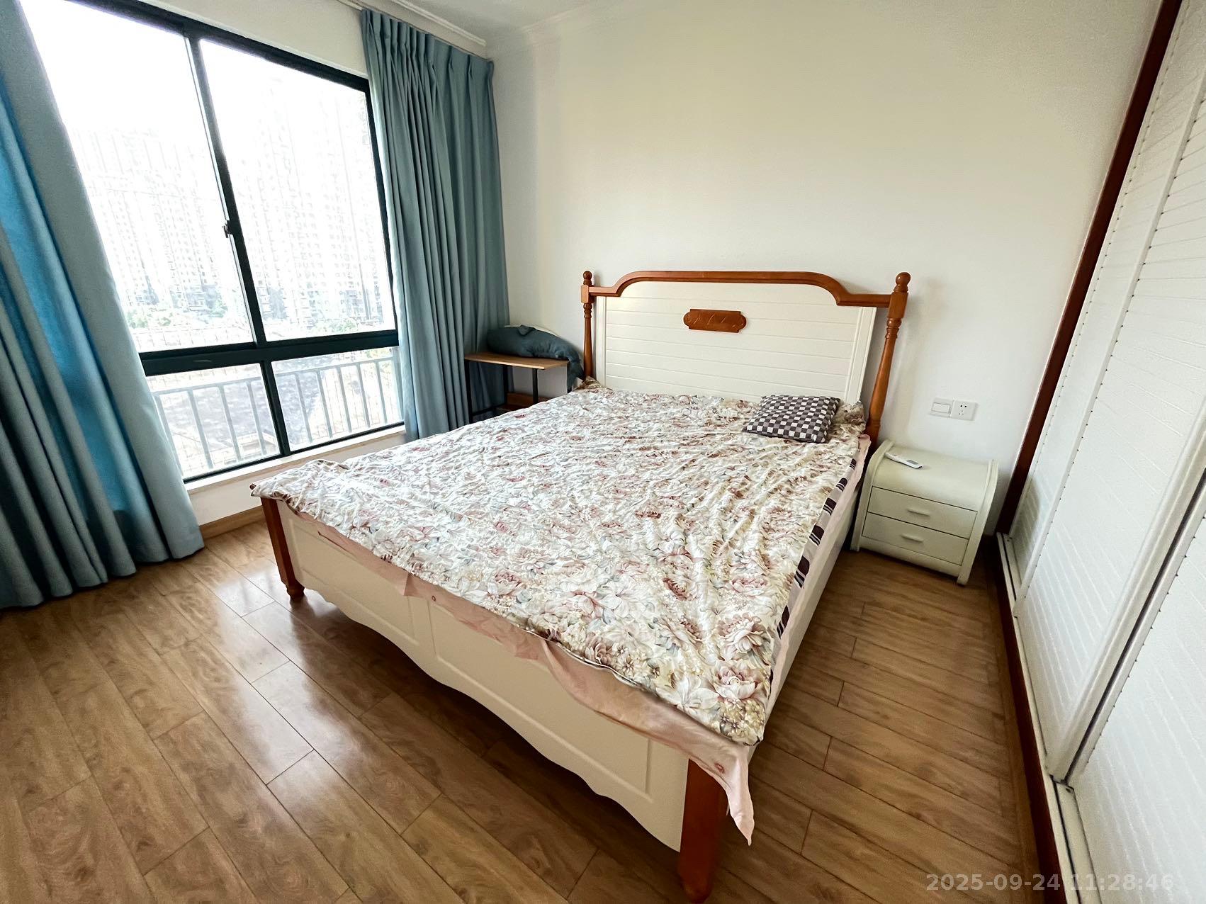 星城世家 3室2厅2卫 3800.0元/月 星城世家 3室2厅2卫 3800.0元/月室内图