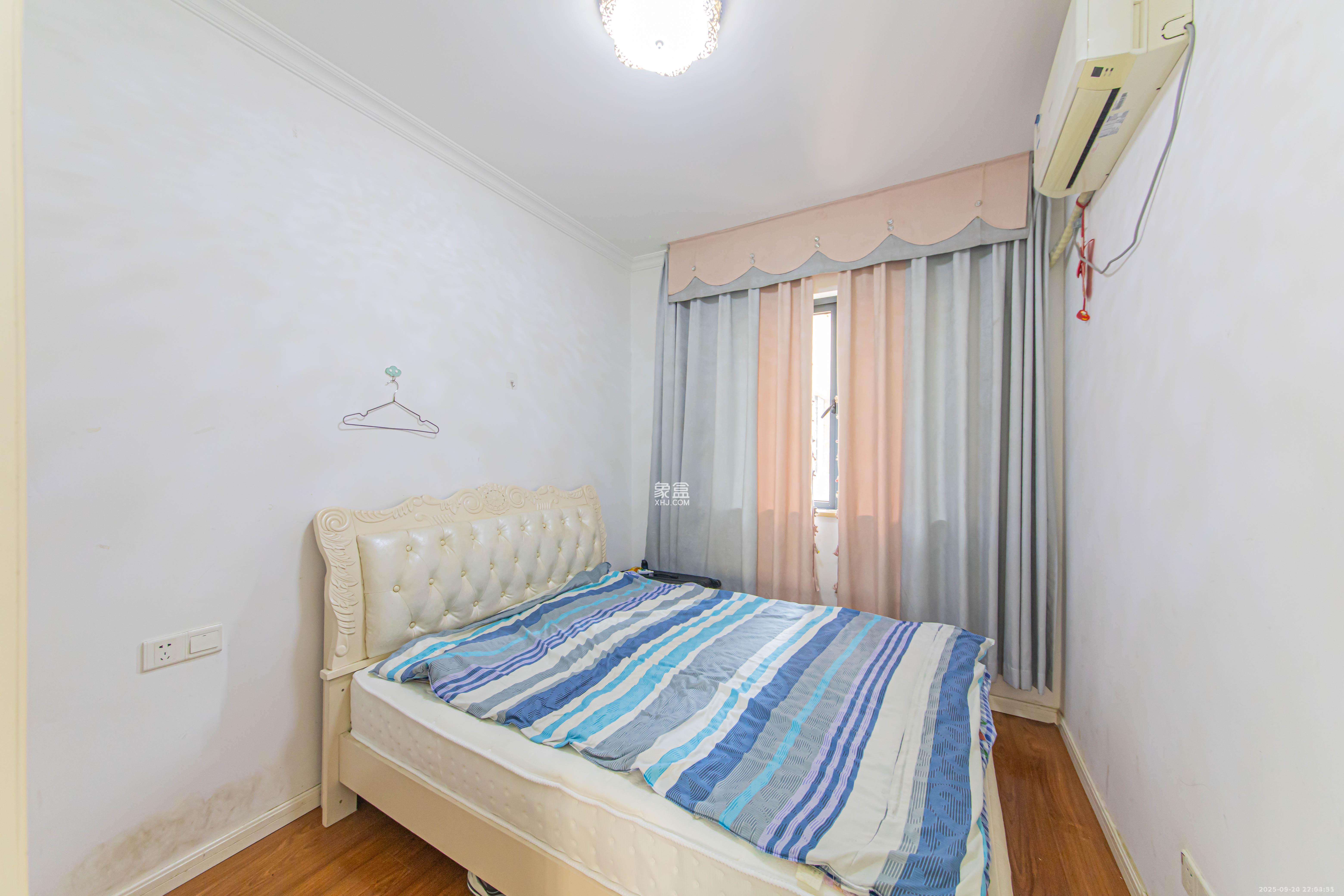 中建芙蓉嘉苑 3室2厅1卫 2800.0元/月 中建芙蓉嘉苑 3室2厅1卫 2800.0元/月室内图