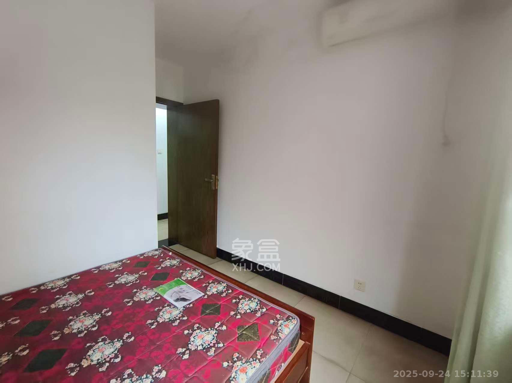 桔洲新苑(观沙岭) 3室2厅2卫 2100.0元/月 桔洲新苑(观沙岭) 3室2厅2卫 2100.0元/月室内图