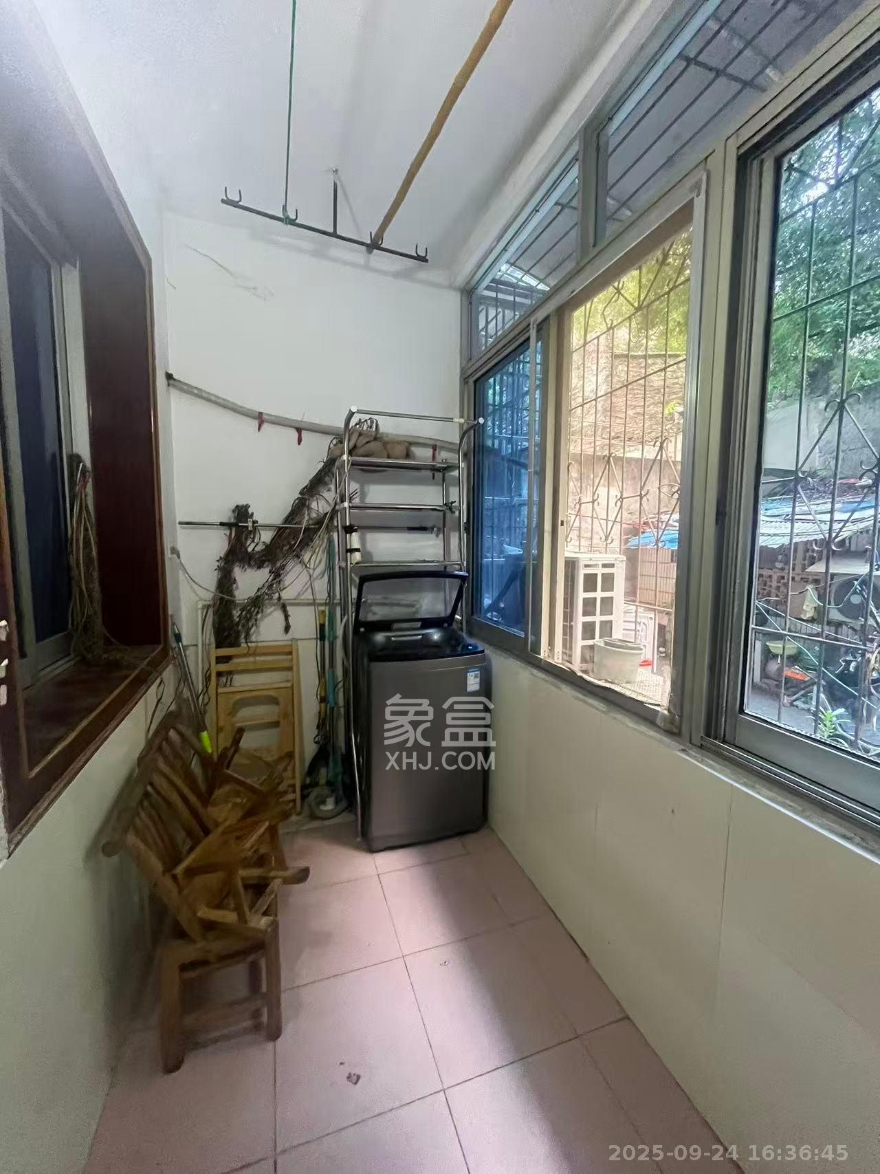 建安小区 2室1厅1卫 1600.0元/月 建安小区 2室1厅1卫 1600.0元/月室内图