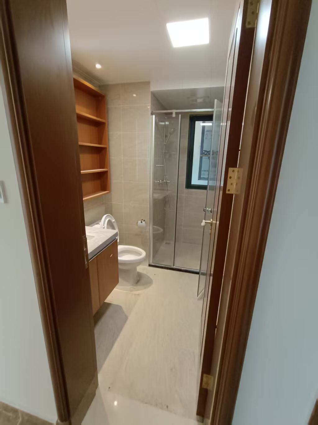 恒大美丽沙天宸湾 3室1厅1卫 3500.0元/月 恒大美丽沙天宸湾 3室1厅1卫 3500.0元/月室内图