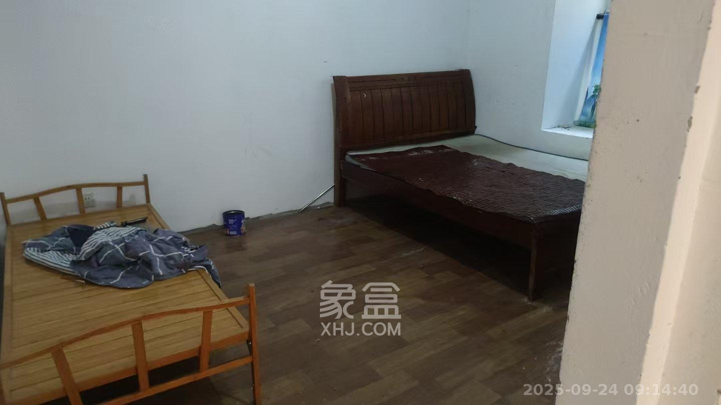 星城新宇月雅苑(月塘小区) 3室2厅1卫 2000.0元/月 星城新宇月雅苑(月塘小区) 3室2厅1卫 2000.0元/月室内图