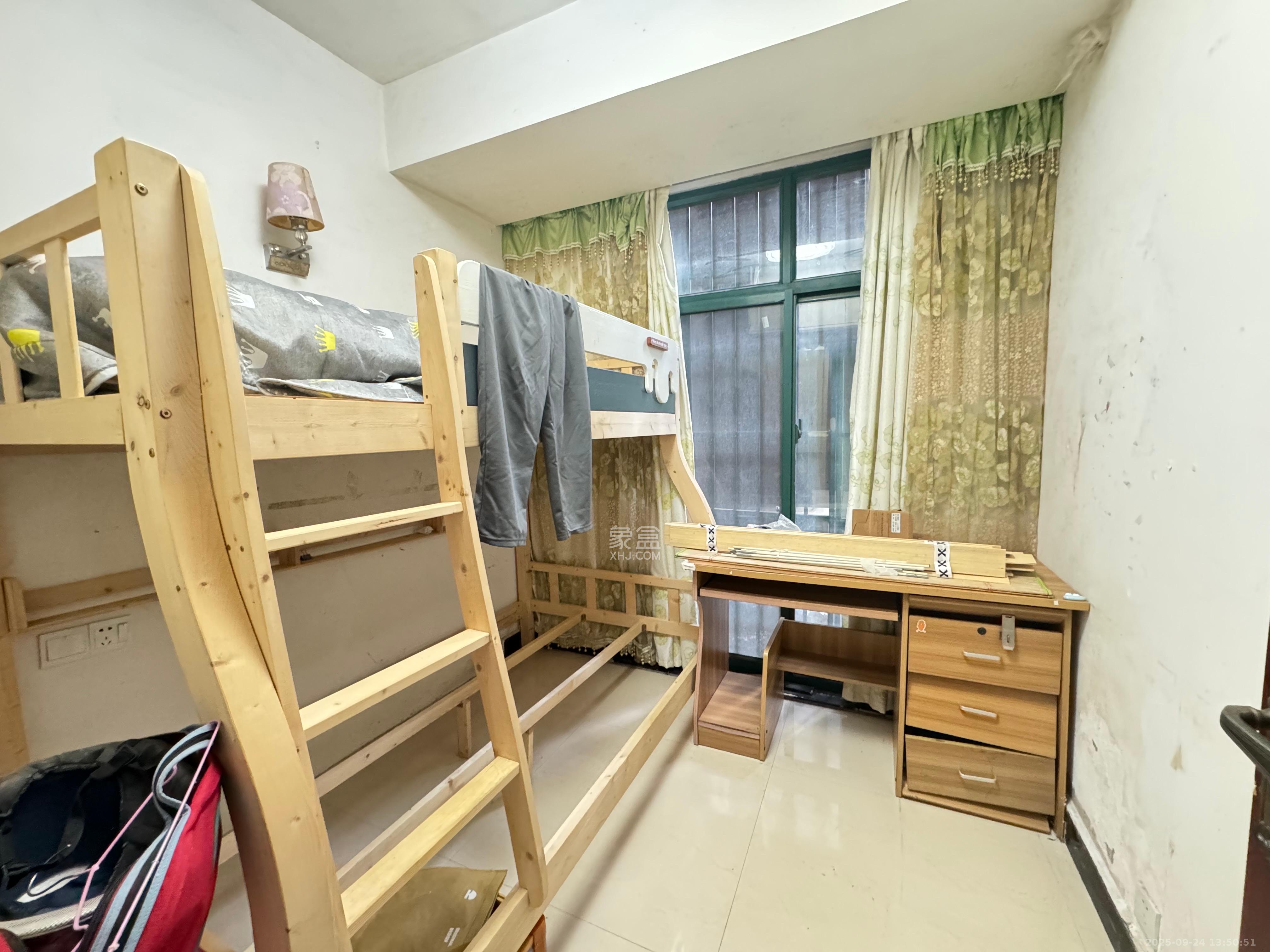 才子佳郡 3室2厅1卫 1700.0元/月 才子佳郡 3室2厅1卫 1700.0元/月室内图