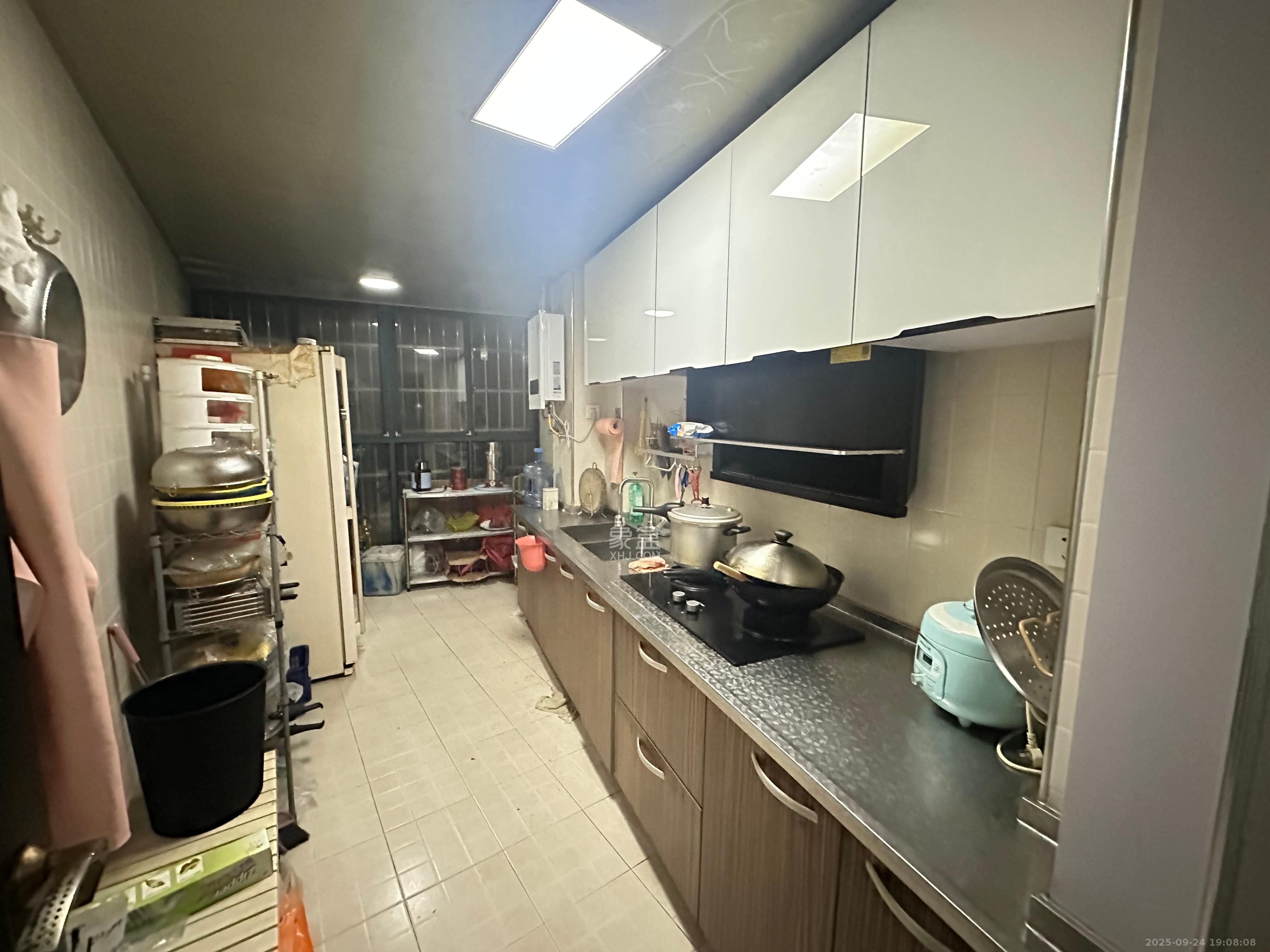 筑梦佳园  4室2厅1卫    2400.0元/月 筑梦佳园  4室2厅1卫    2400.0元/月室内图