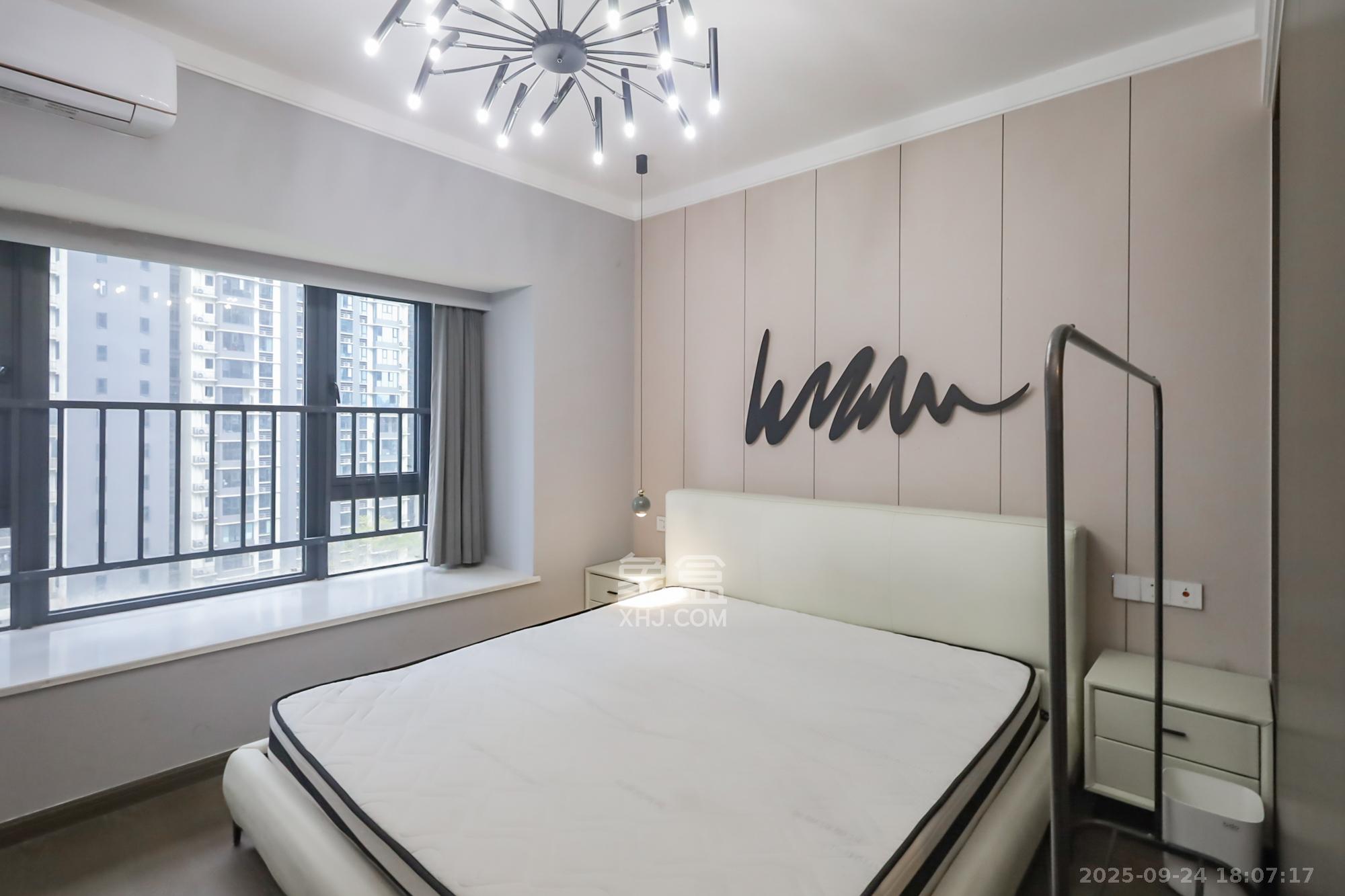 滨江府1913 4室2厅2卫 228.0万 滨江府1913 4室2厅2卫 228.0万卧室