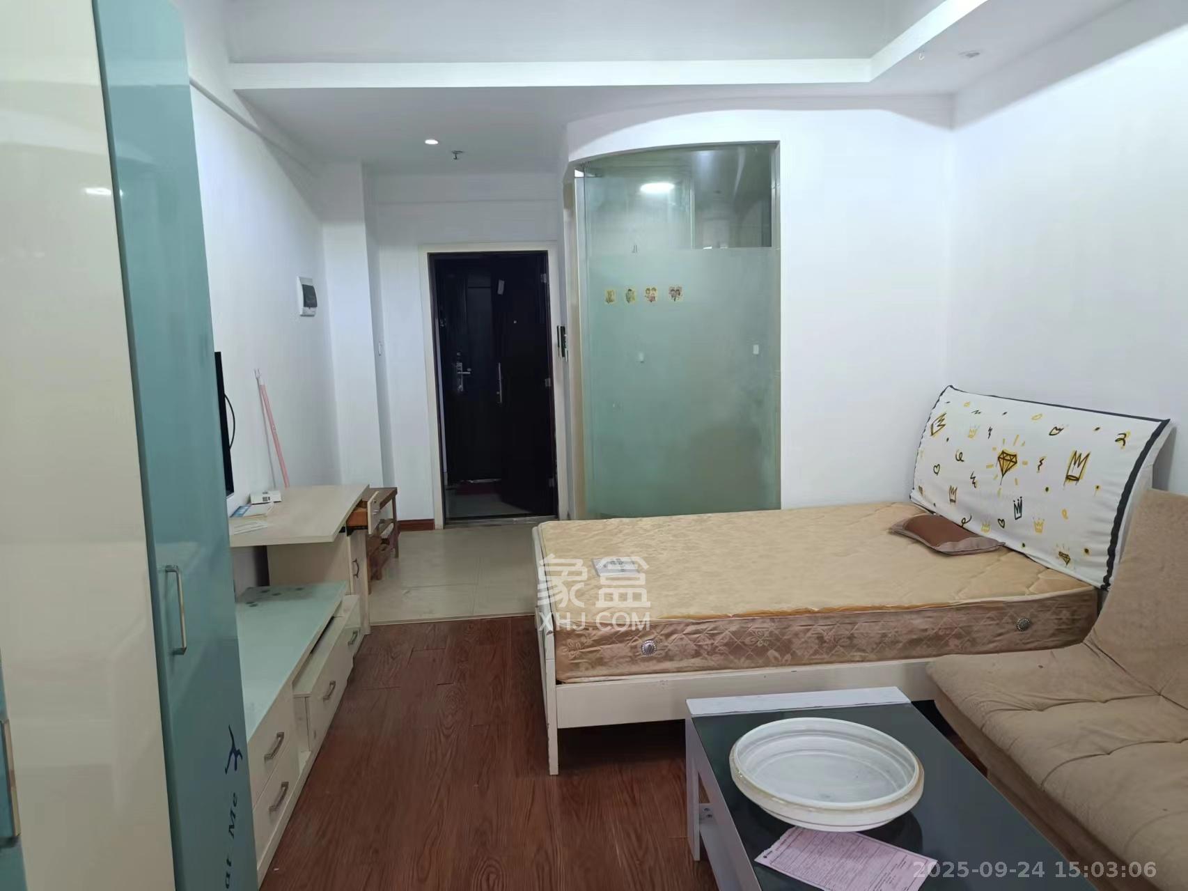 水岸世景 1室1厅1卫 1000.0元/月 水岸世景 1室1厅1卫 1000.0元/月室内图