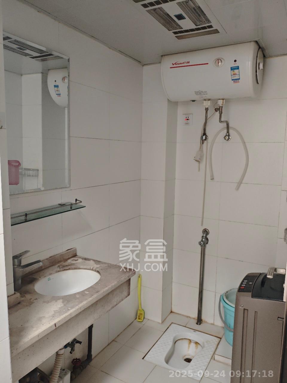 枫华府第 1室1厅1卫 850.0元/月 枫华府第 1室1厅1卫 850.0元/月室内图