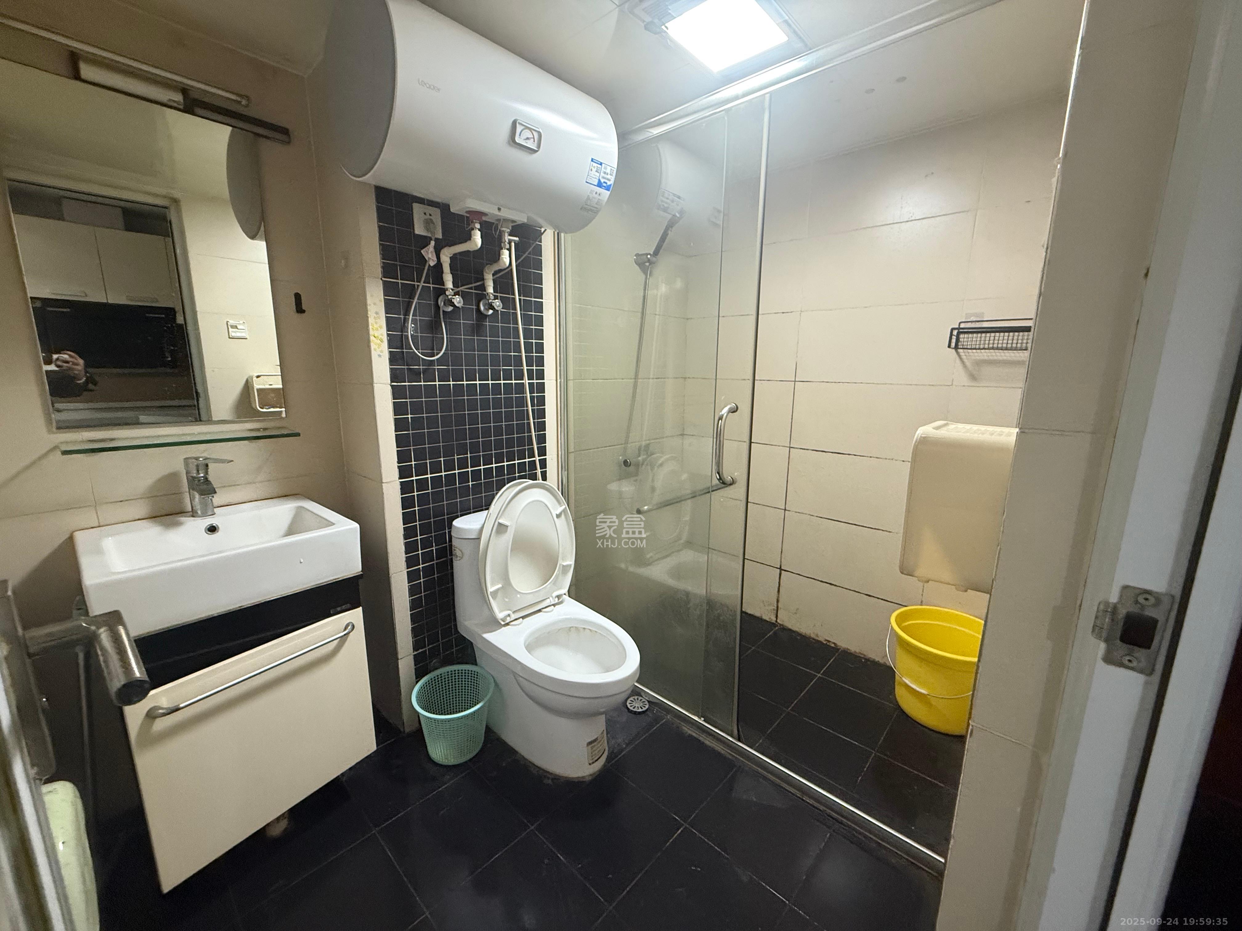 时代星城 1室1厅1卫 950.0元/月 时代星城 1室1厅1卫 950.0元/月室内图