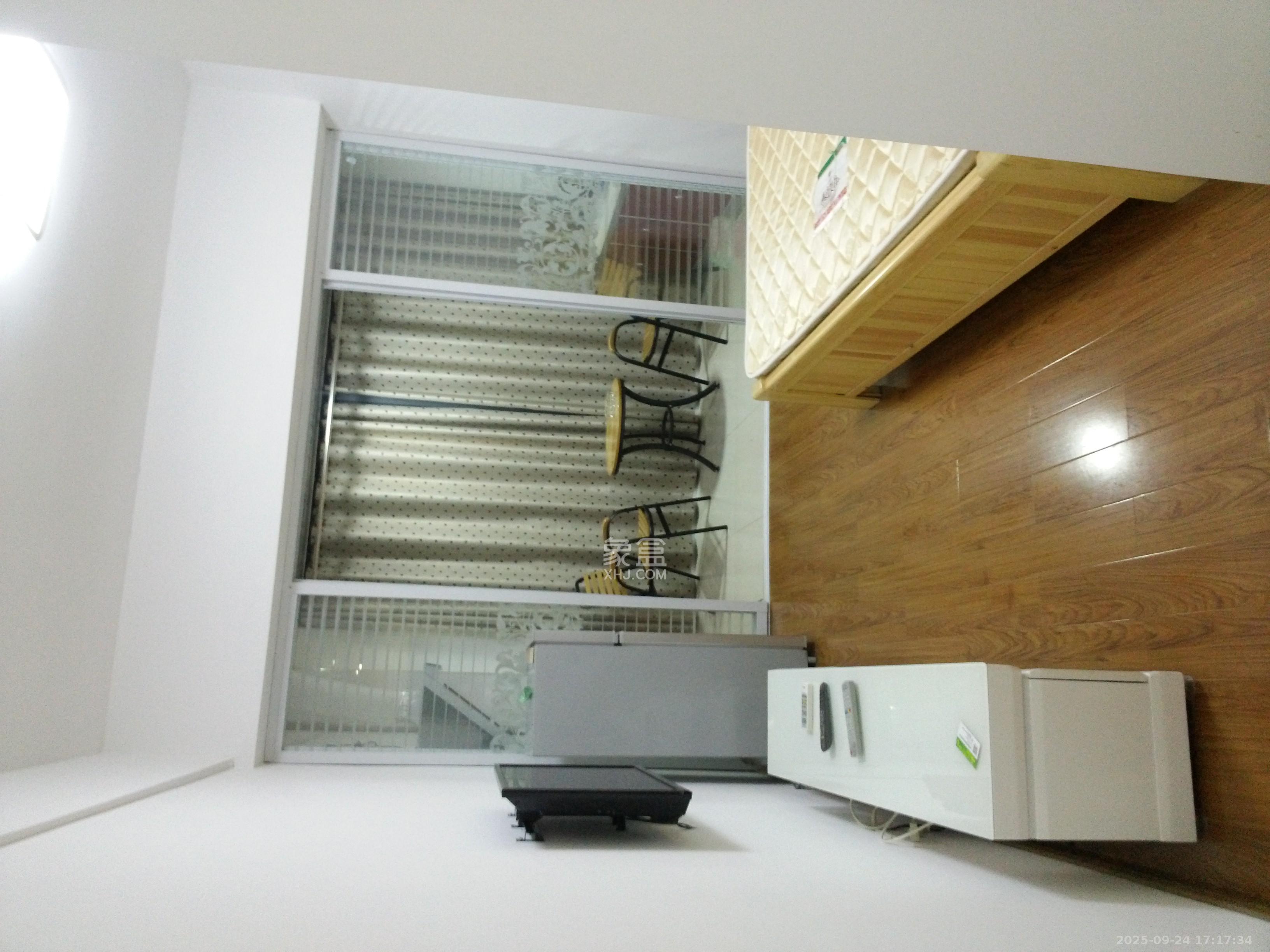 新府华城  1室0厅1卫   800.00元/月室内图