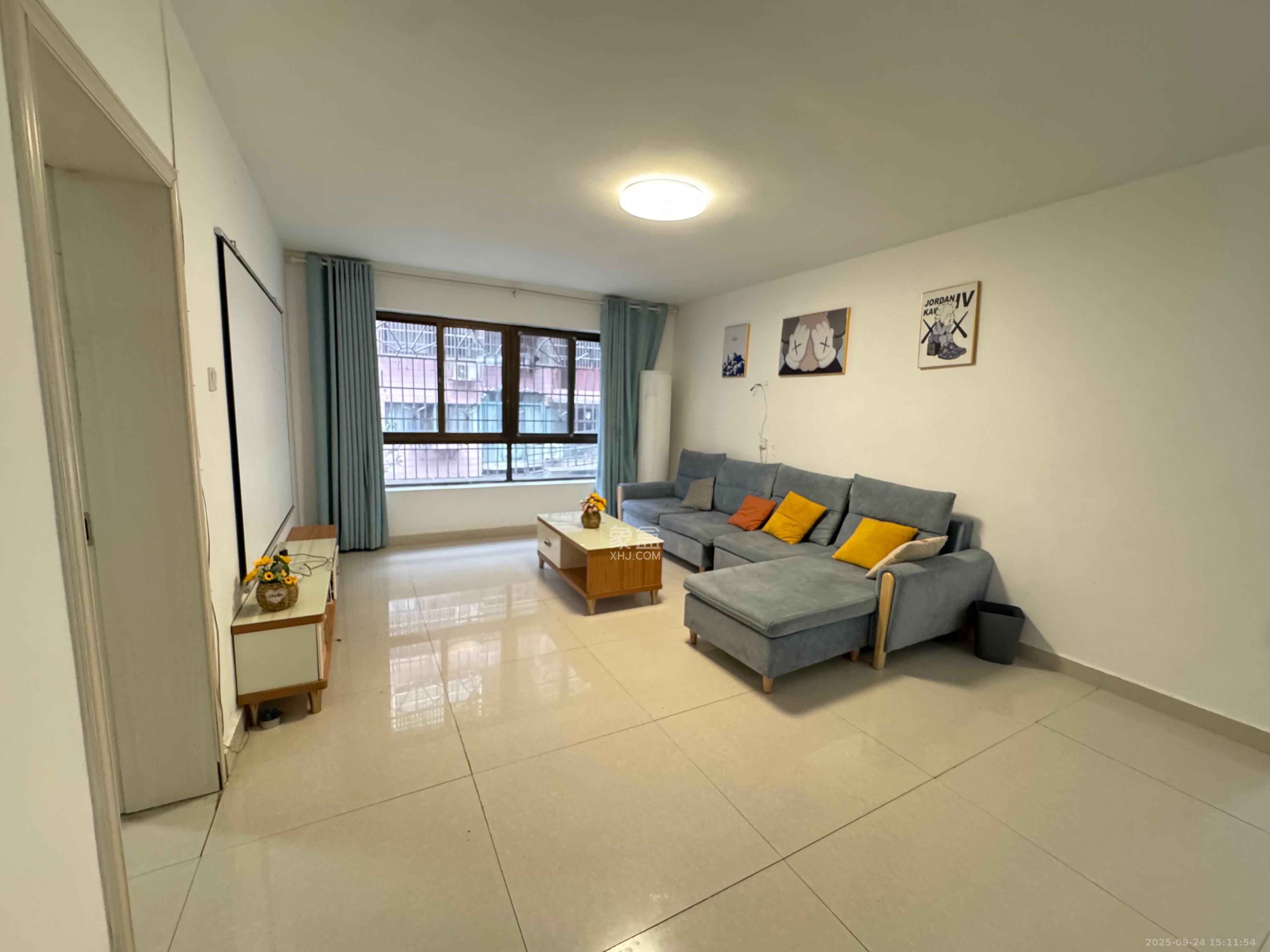 新富城 3室1厅1卫 3600.0元/月 新富城 3室1厅1卫 3600.0元/月室内图