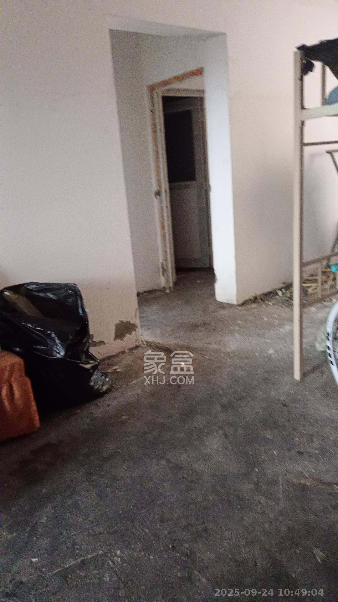 星湖湾二期高层 3室1厅1卫 1700.0元/月 星湖湾二期高层 3室1厅1卫 1700.0元/月室内图