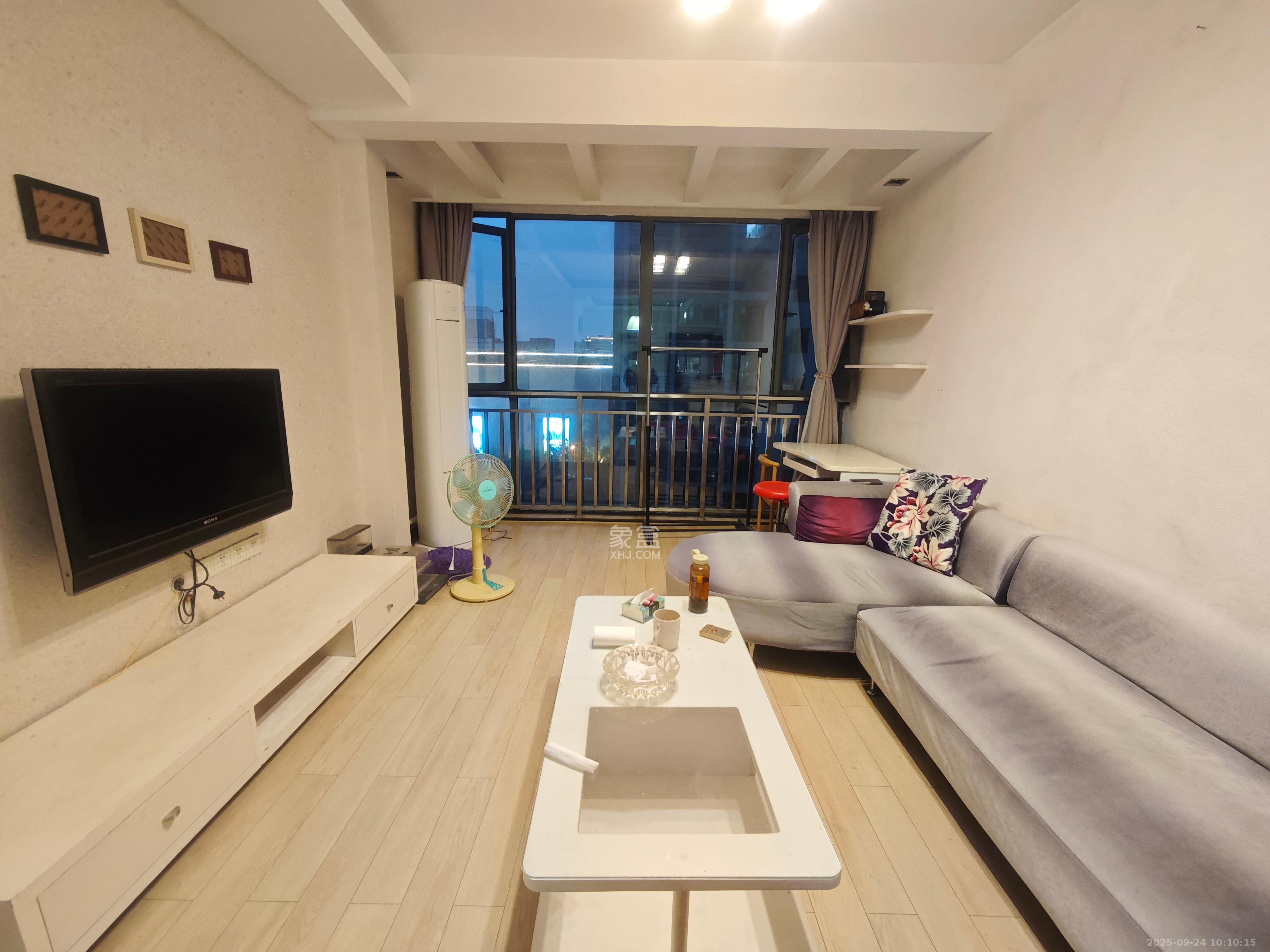 湘域中央 2室1厅1卫 3100.0元/月 湘域中央 2室1厅1卫 3100.0元/月室内图