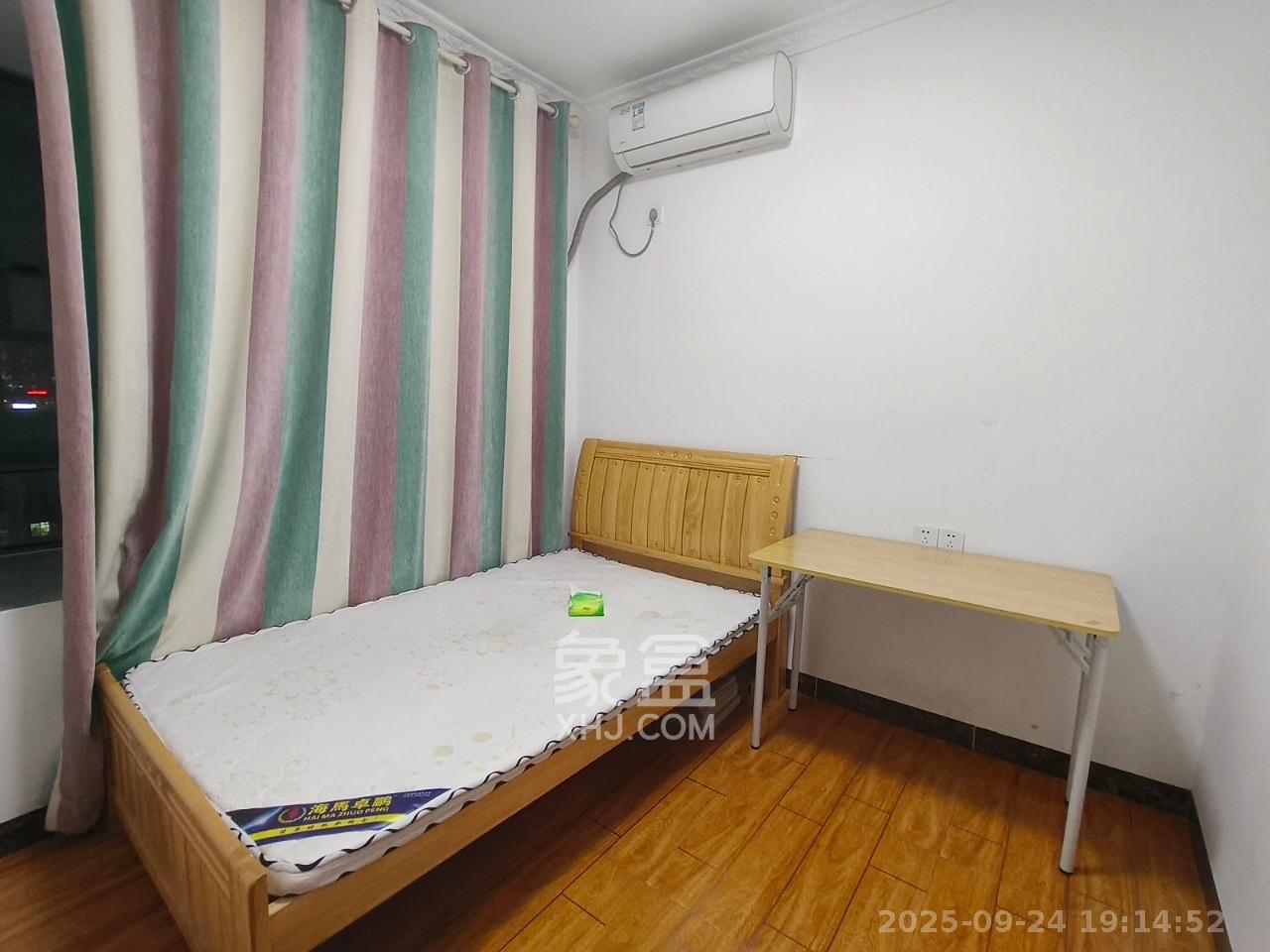 中交中央公园D4区 3室2厅2卫 2700.0元/月 中交中央公园D4区 3室2厅2卫 2700.0元/月室内图