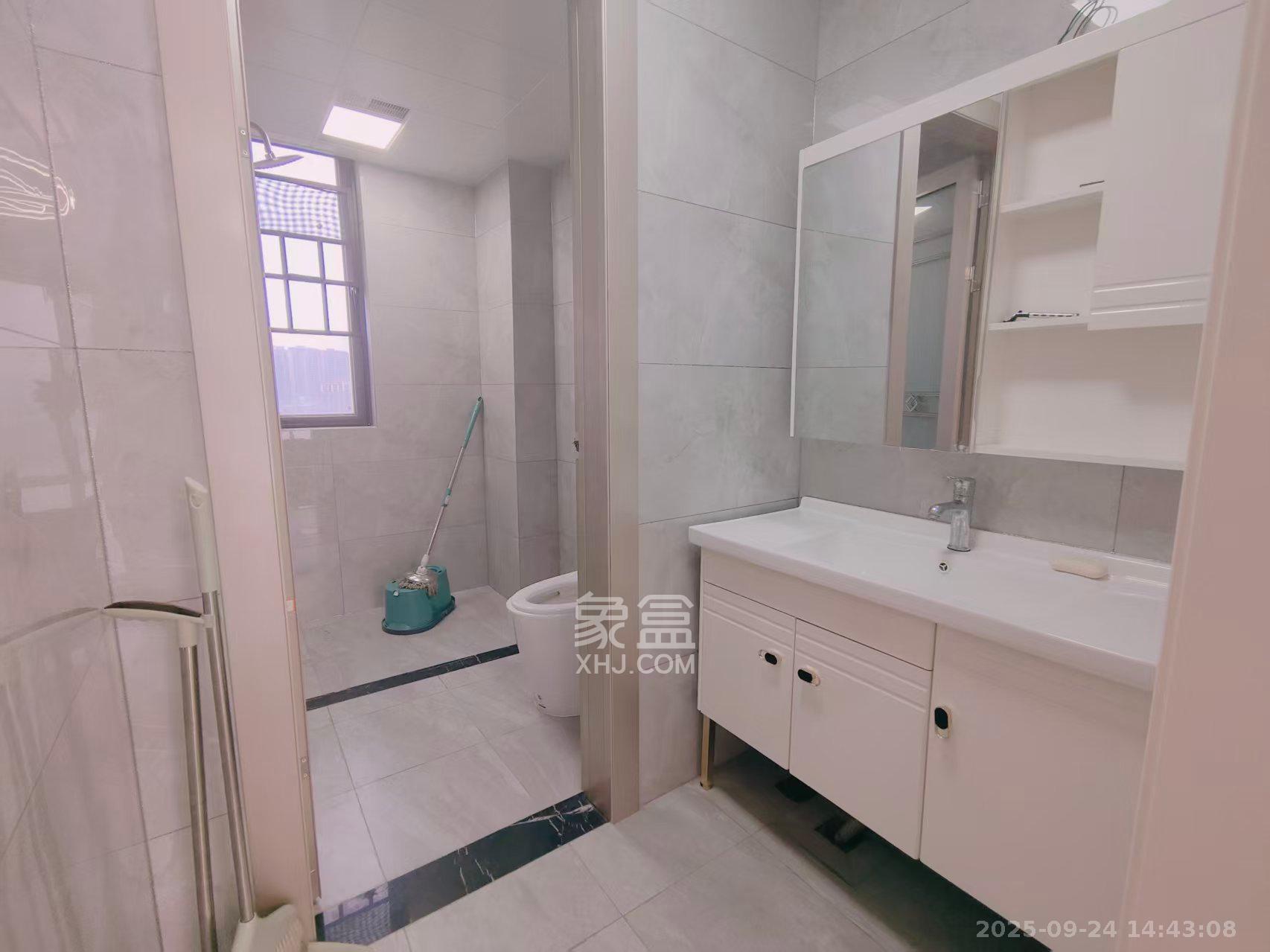 中国铁建洋湖苑 2室2厅2卫 2000.0元/月 中国铁建洋湖苑 2室2厅2卫 2000.0元/月室内图