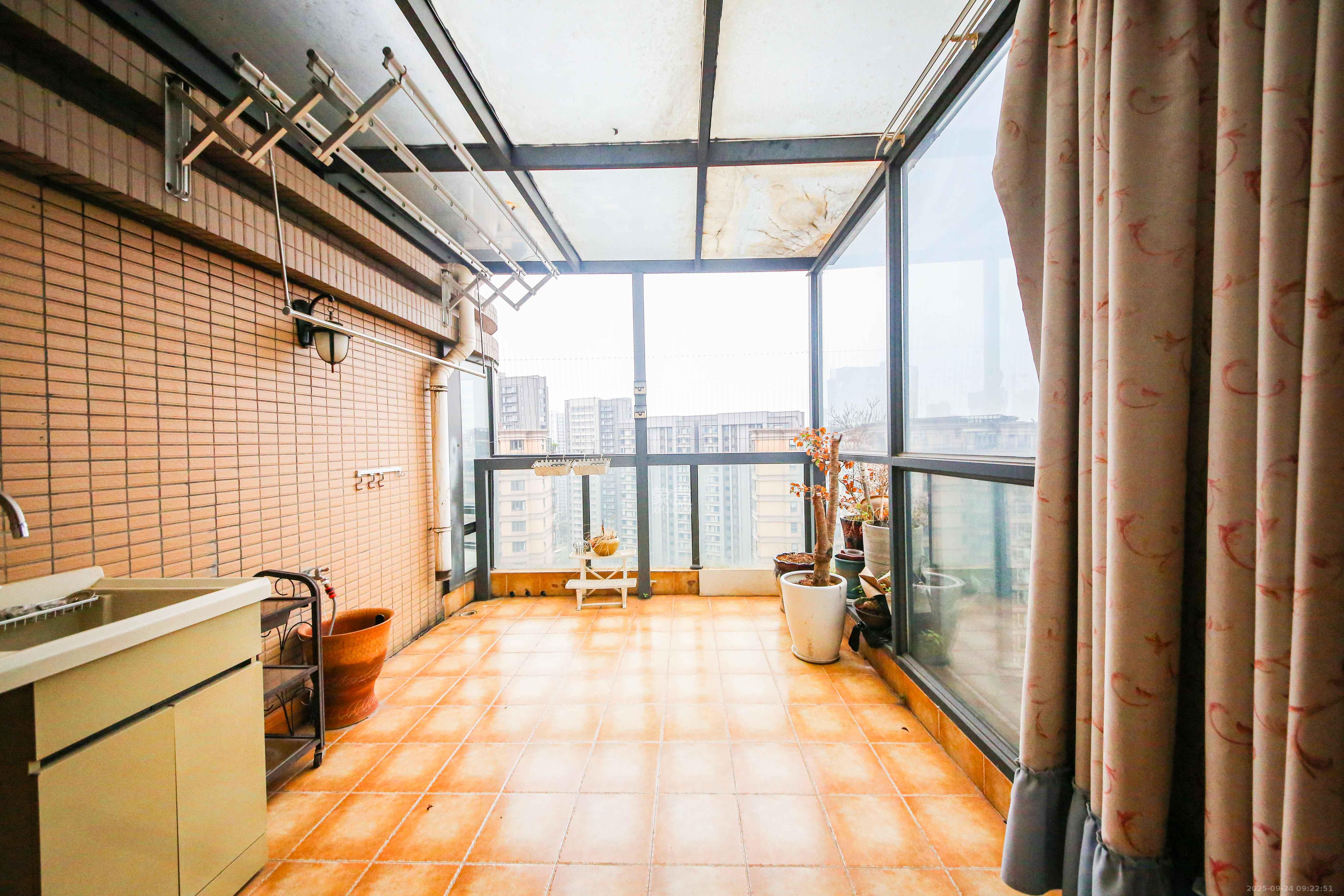 湘江雅颂居 4室2厅1卫 220.0万 湘江雅颂居 4室2厅1卫 220.0万其他