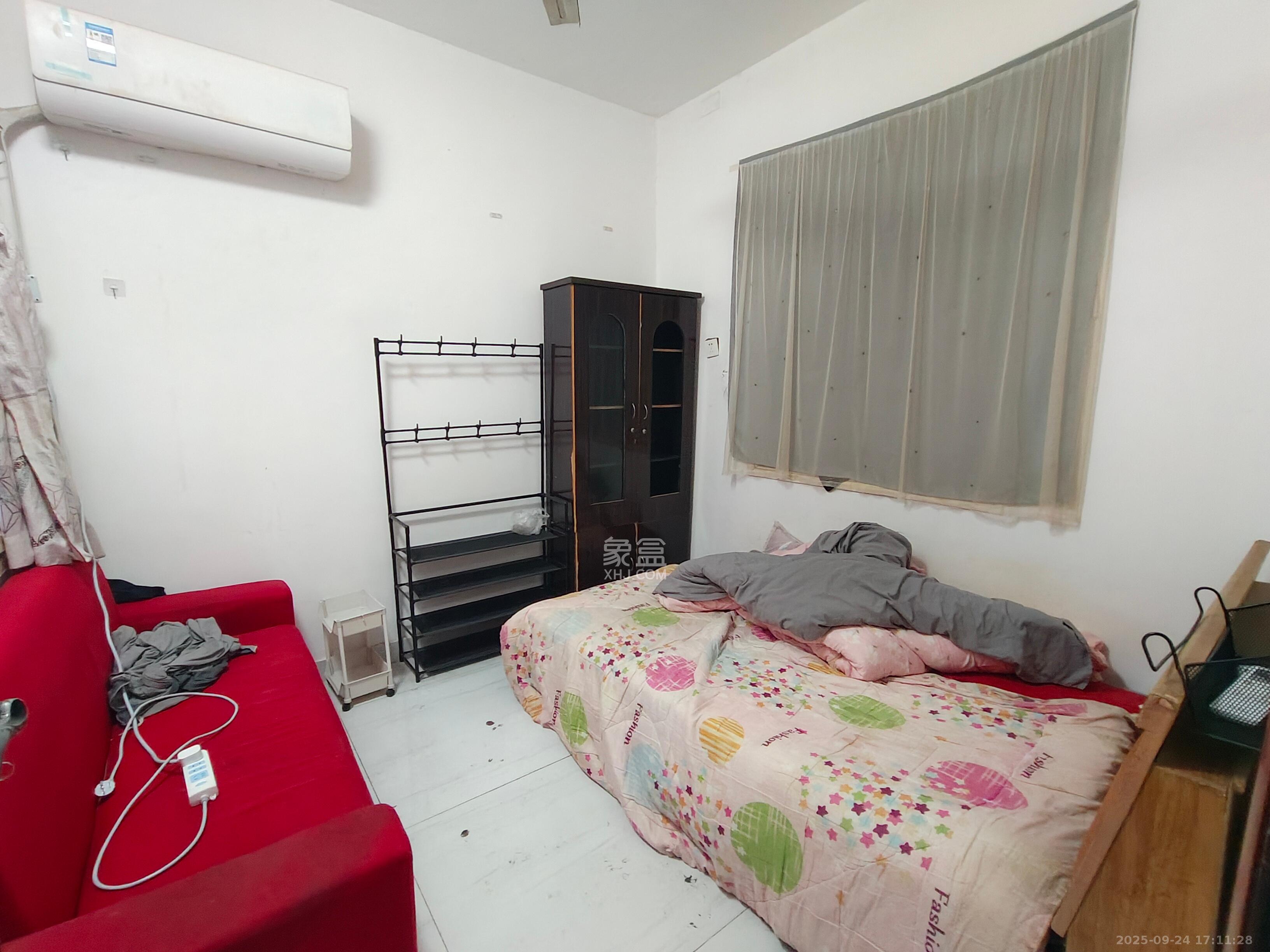 五一东村  3室1厅1卫    2000.0元/月室内图