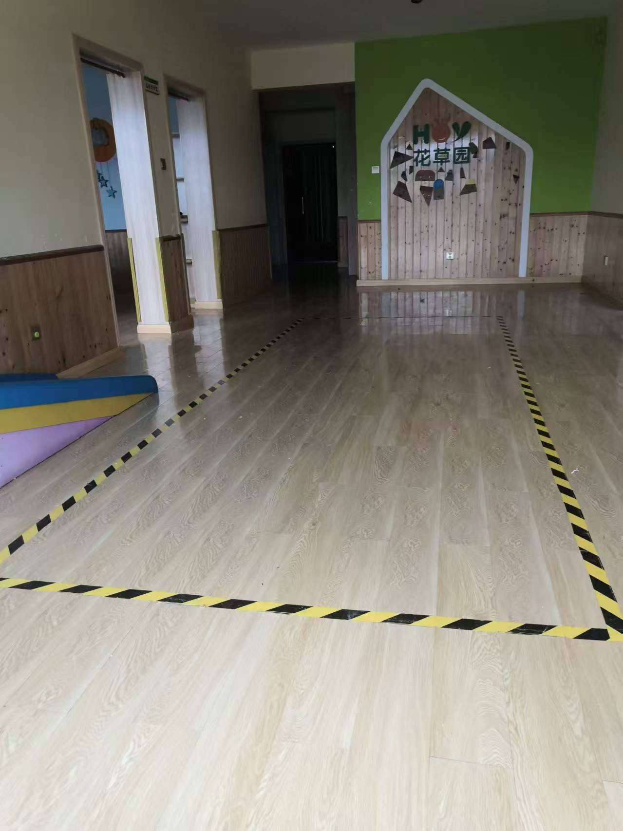 南门口安置小区一期 1室0厅0卫 5200.0元/月 南门口安置小区一期 1室0厅0卫 5200.0元/月室内图