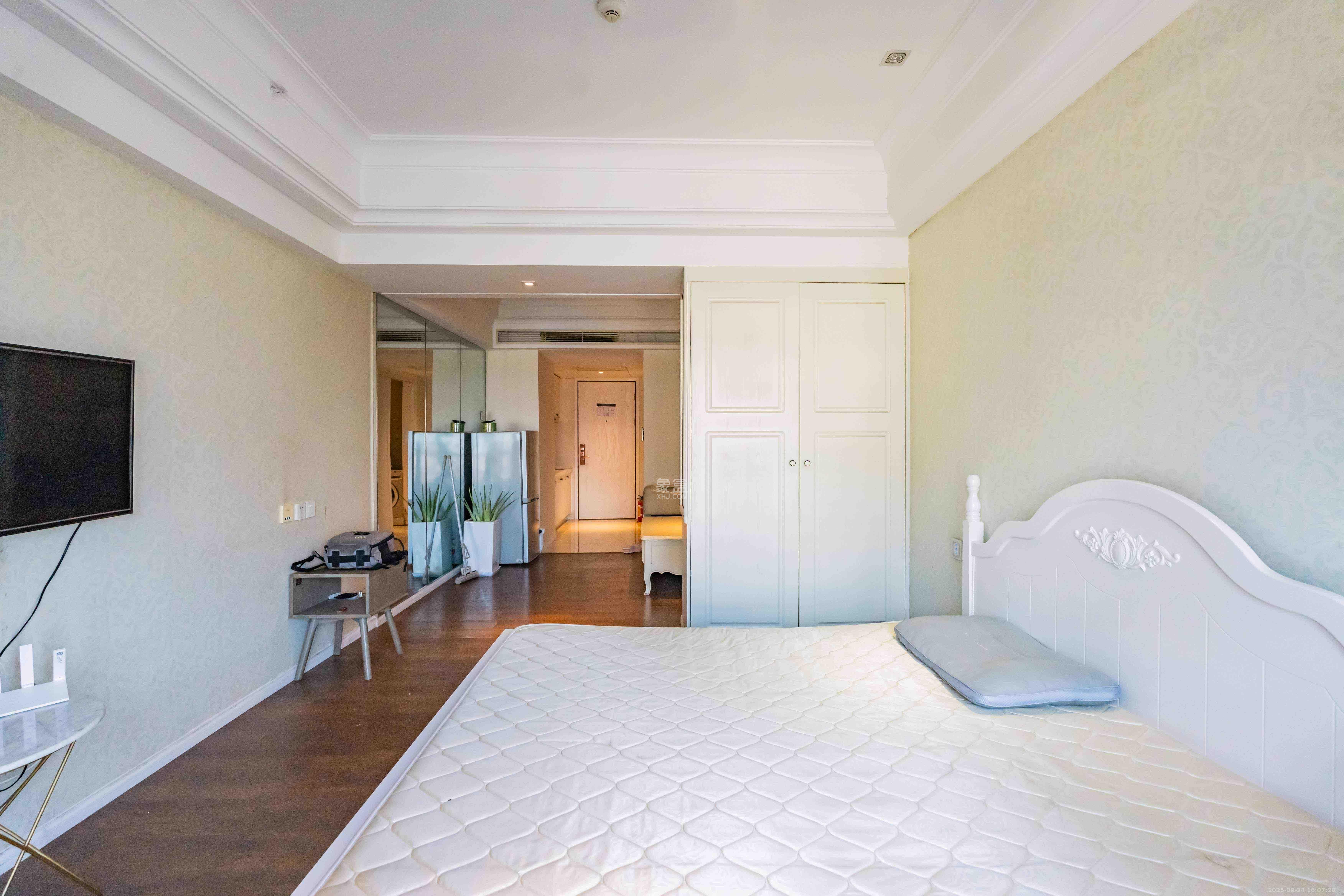 泊富公寓(泊富国际广场) 1室1厅1卫 2400.0元/月 泊富公寓(泊富国际广场) 1室1厅1卫 2400.0元/月室内图