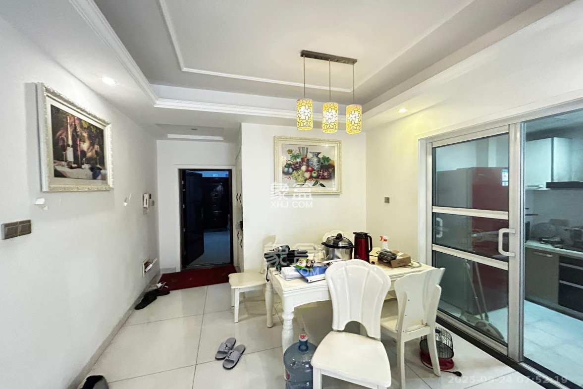 楚天世纪城东苑 3室2厅2卫 1800.00元/月 楚天世纪城东苑 3室2厅2卫 1800.00元/月室内图