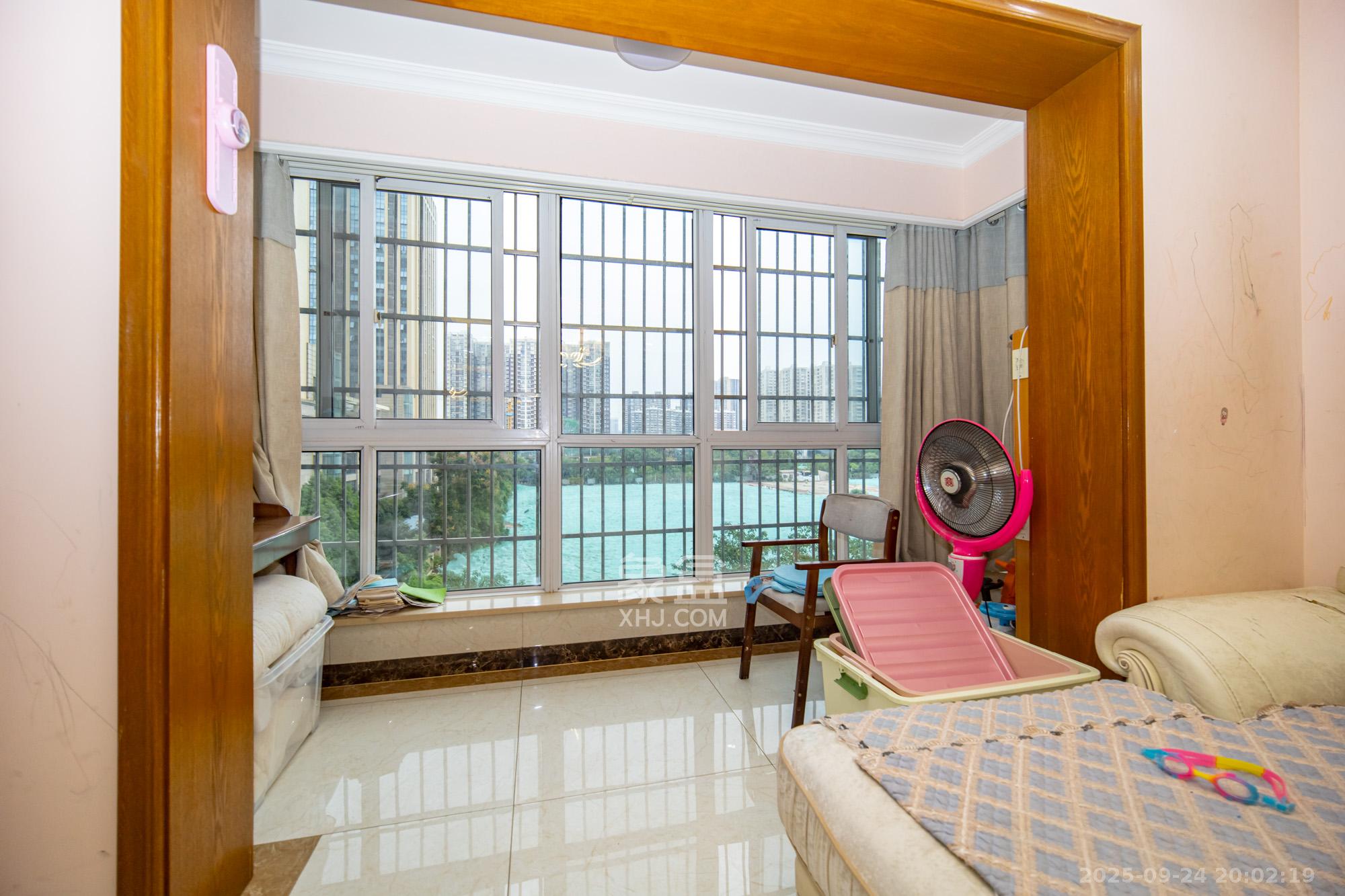 时代星空 3室2厅2卫 81.0万 时代星空 3室2厅2卫 81.0万阳台