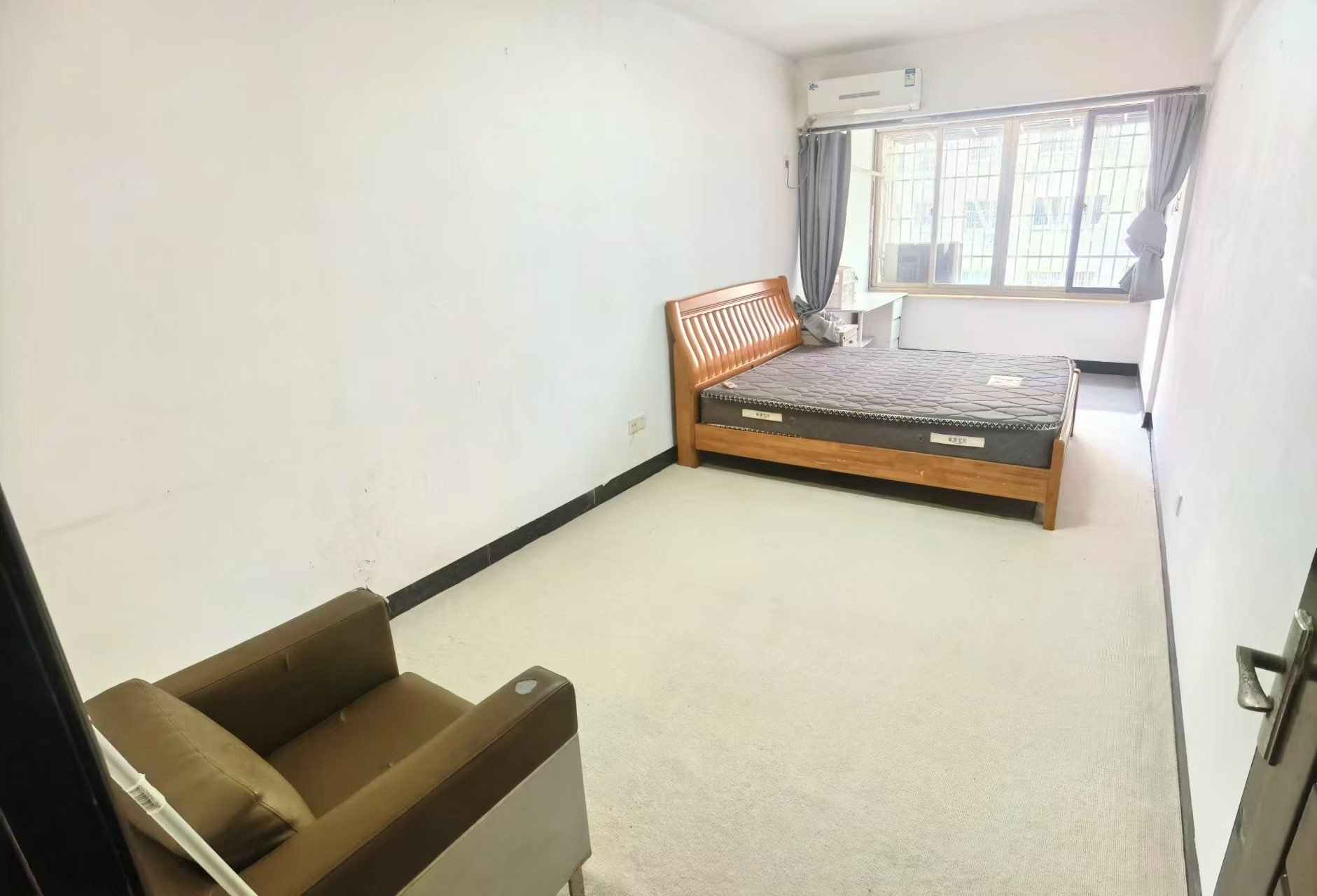 怡昌花园  2室2厅1卫    1700.0元/月室内图