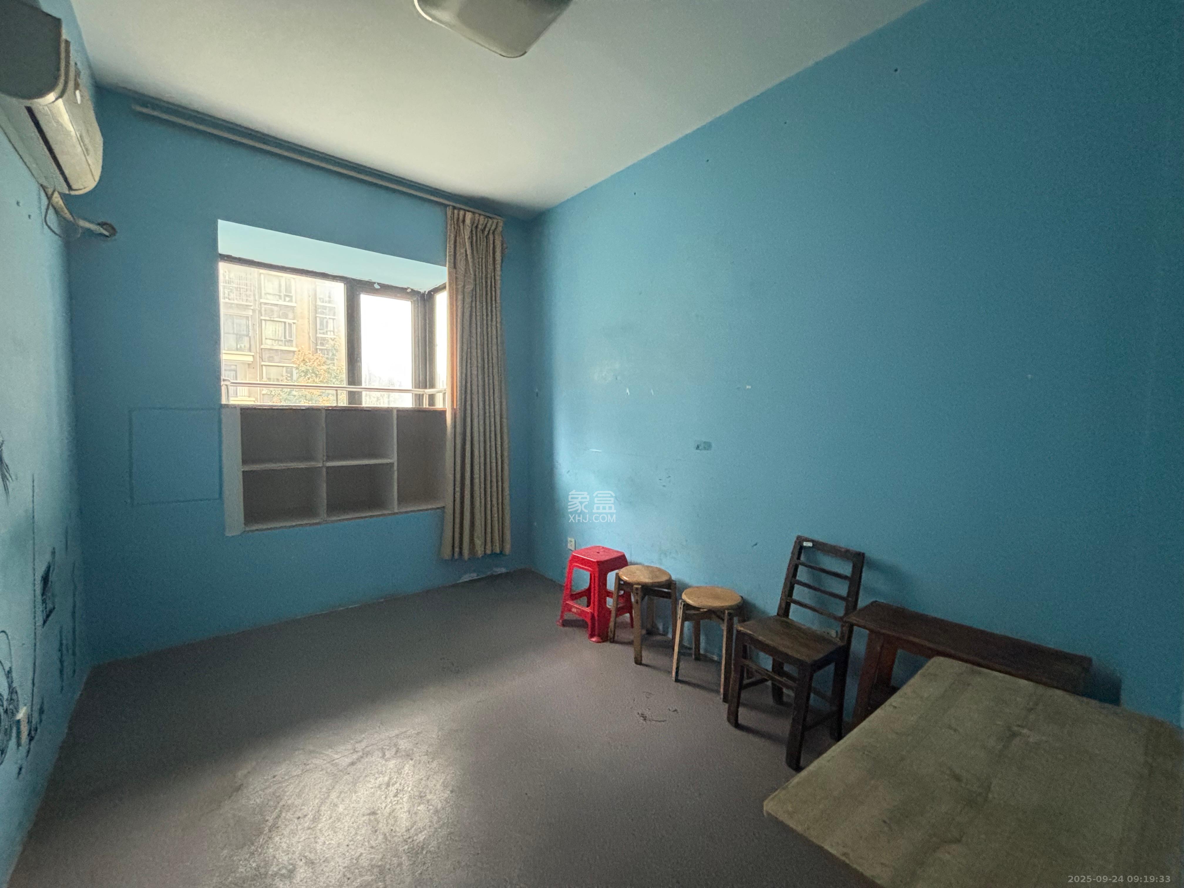 英郡年华 4室2厅2卫 3200.0元/月 英郡年华 4室2厅2卫 3200.0元/月室内图