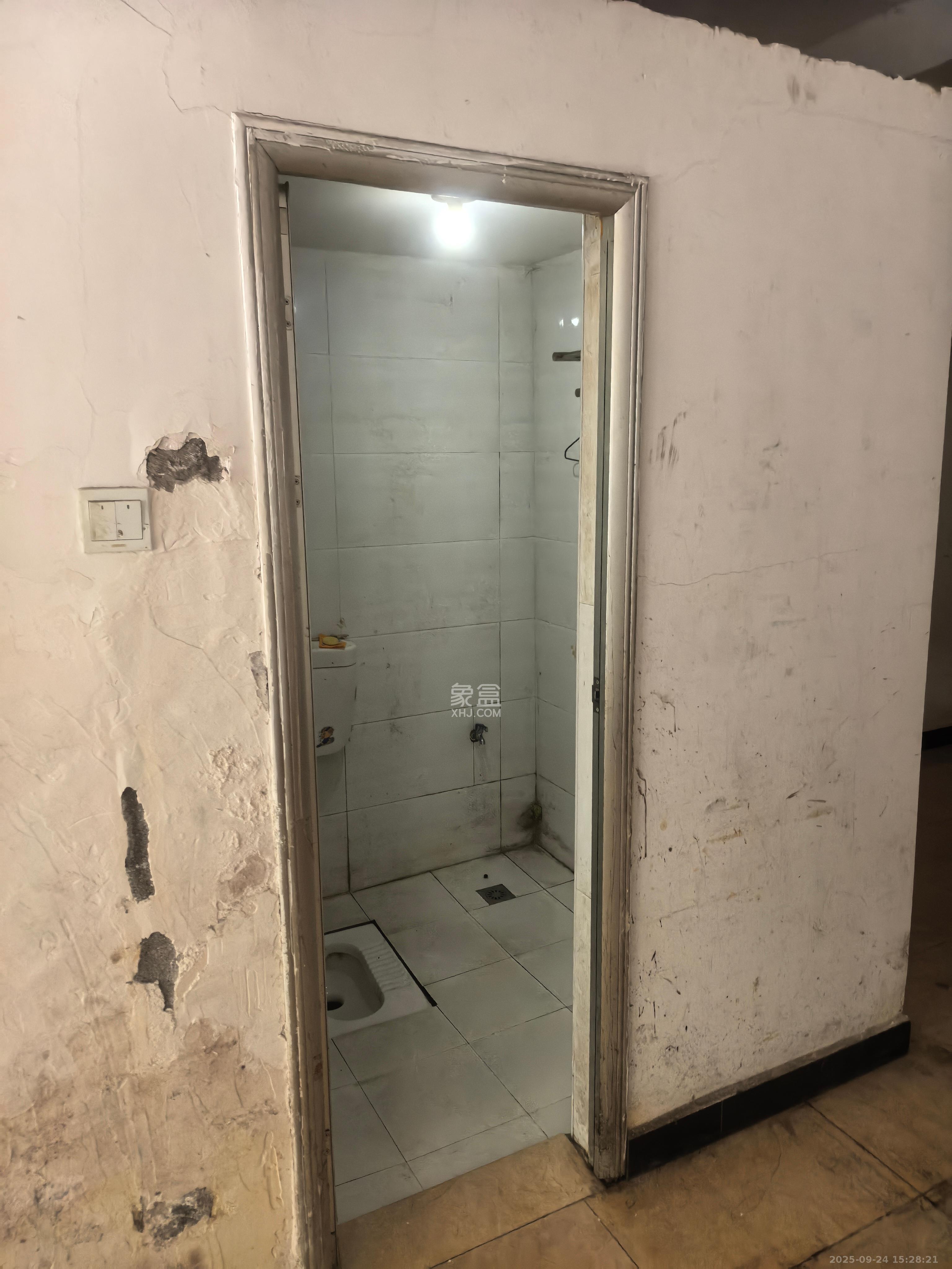 鄱阳小区   36.83㎡      1600.0元/月室内图