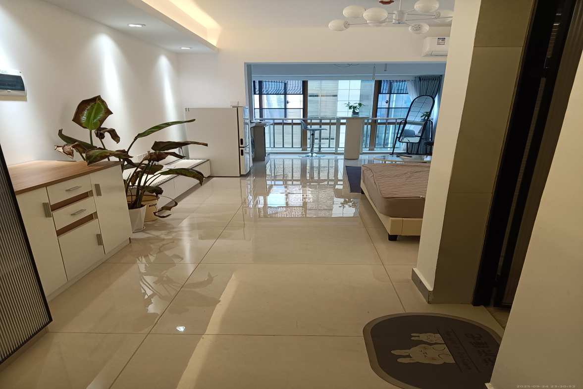 嘉盛国际广场 1室1厅0卫 2200.00元/月 嘉盛国际广场 1室1厅0卫 2200.00元/月室内图