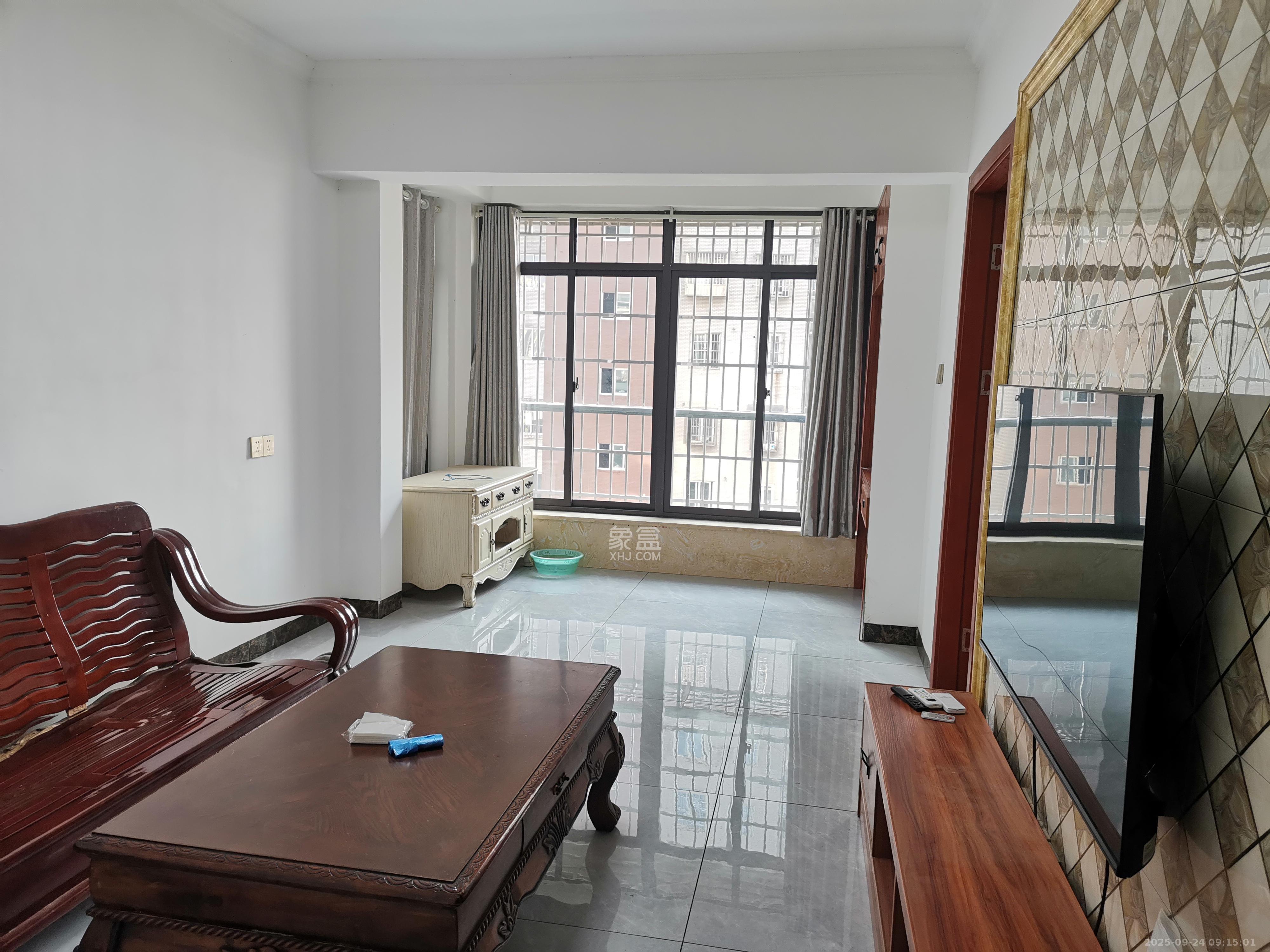 天凯东苑 2室2厅1卫 1750.0元/月 天凯东苑 2室2厅1卫 1750.0元/月室内图