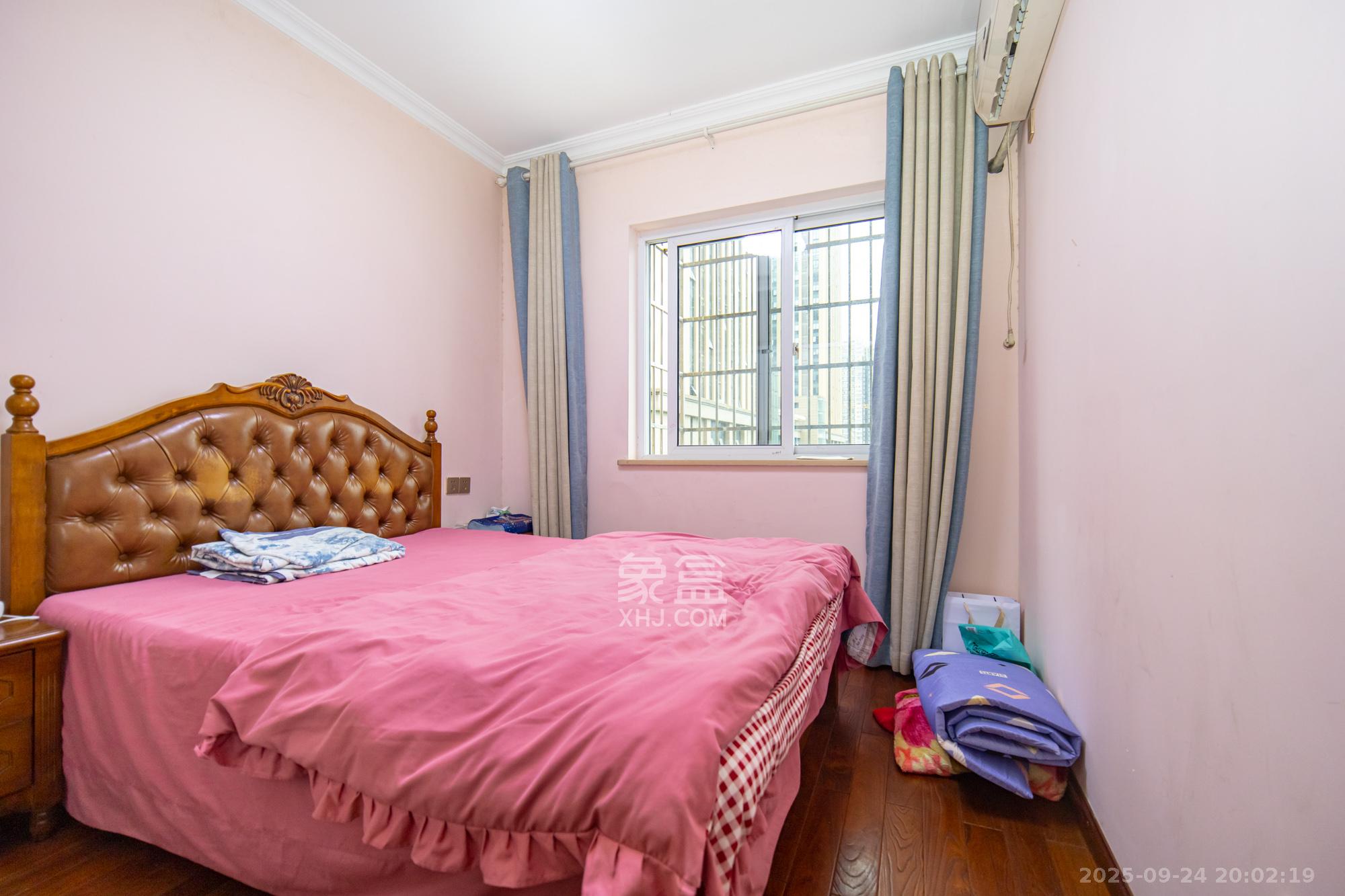 时代星空 3室2厅2卫 81.0万 时代星空 3室2厅2卫 81.0万卧室