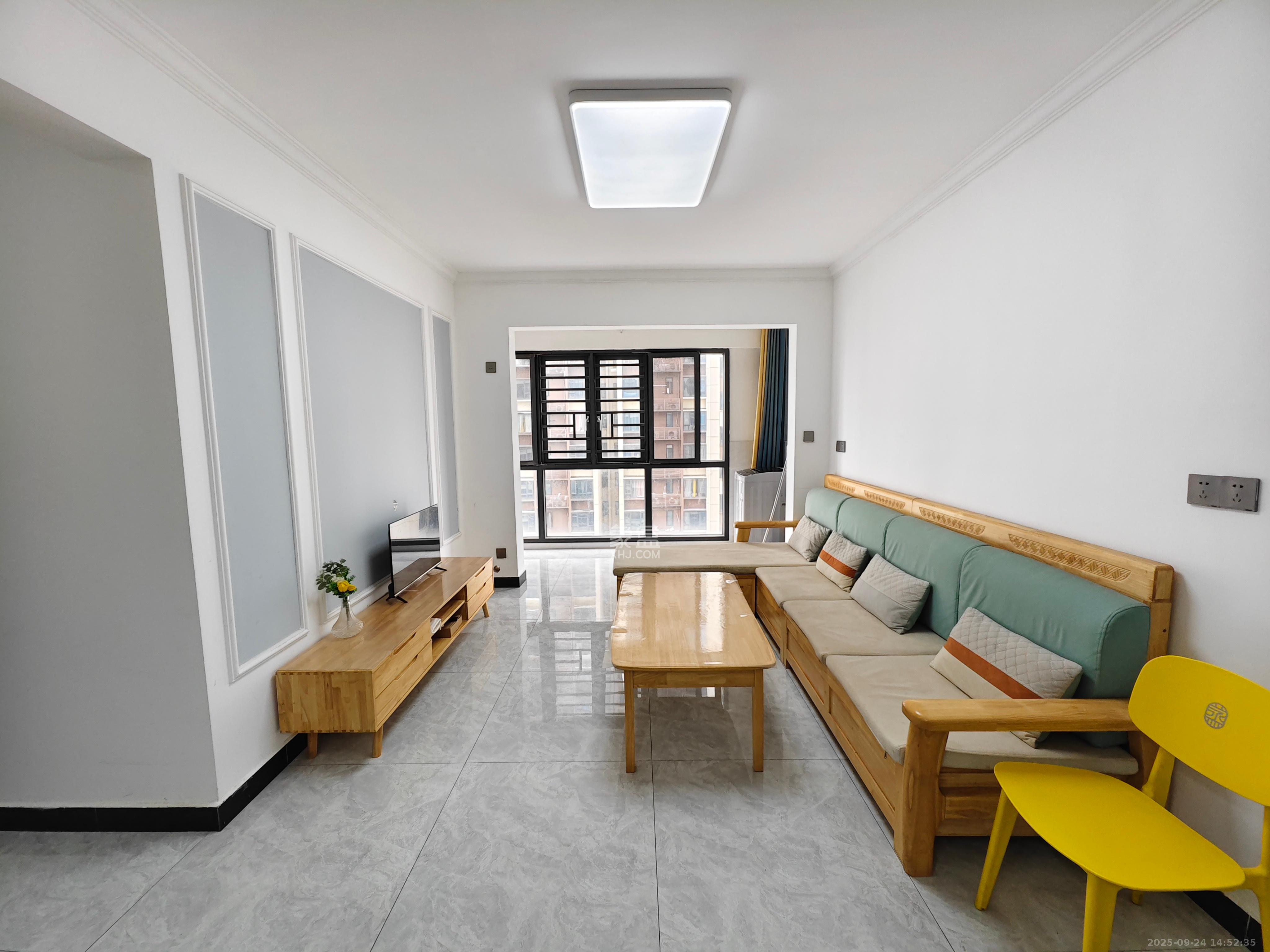 华远海蓝郡 3室2厅1卫 2100.0元/月 华远海蓝郡 3室2厅1卫 2100.0元/月室内图