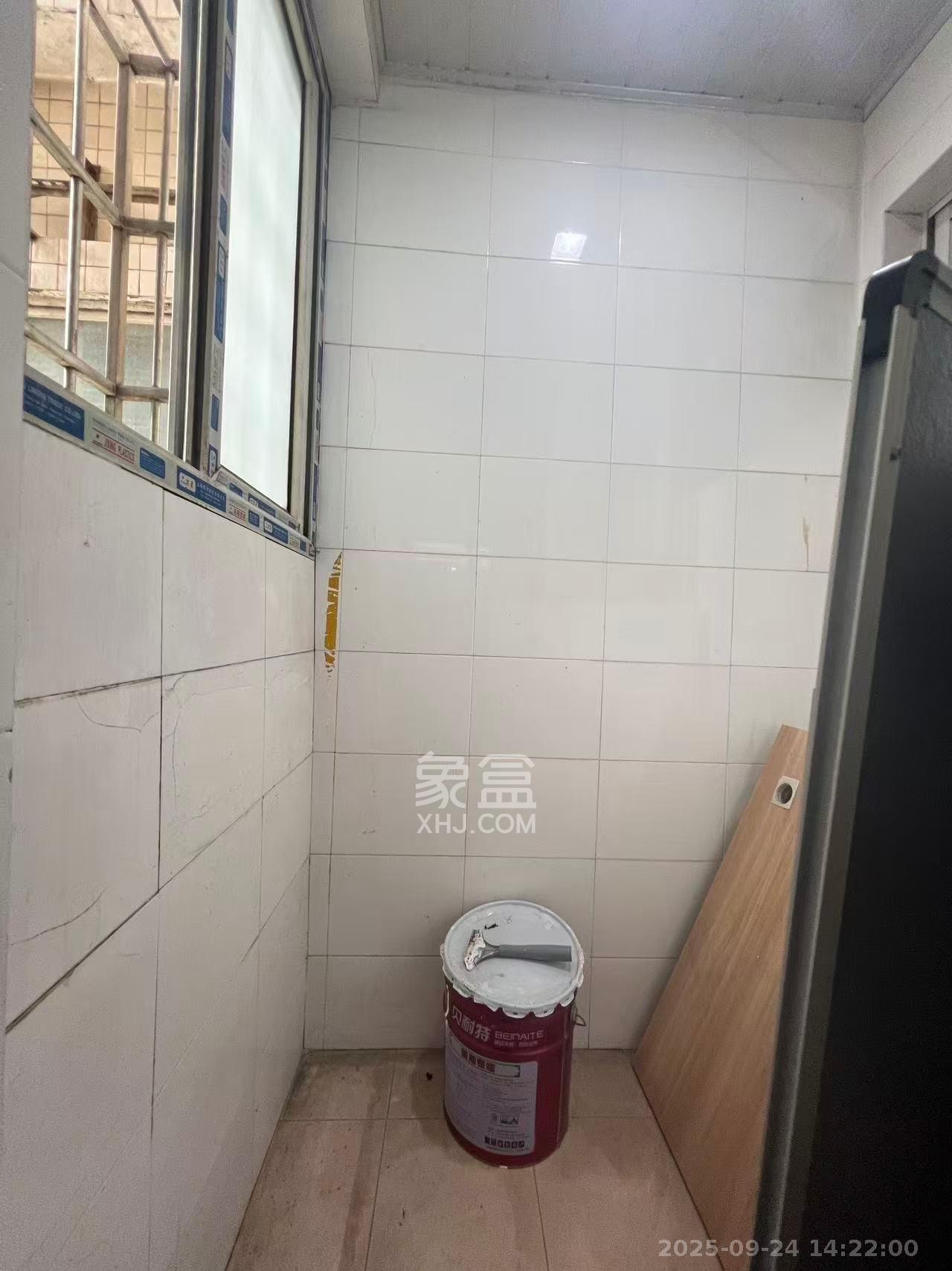 兴威名座 2室2厅1卫 2500.0元/月 兴威名座 2室2厅1卫 2500.0元/月室内图