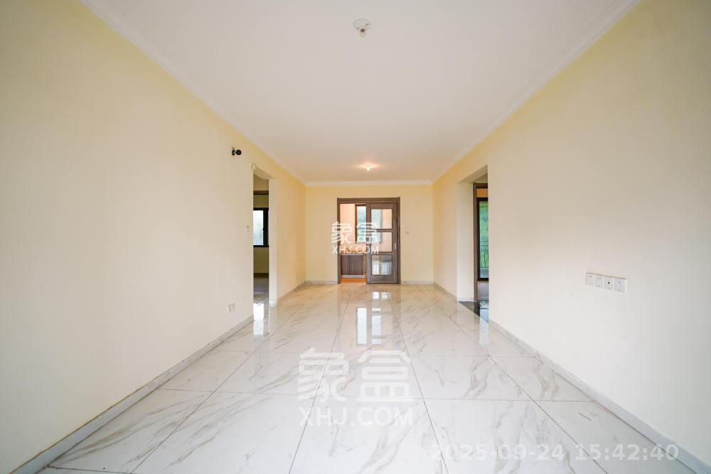 碧桂园公园壹号(凯怡茗苑) 3室2厅1卫 1400.0元/月 碧桂园公园壹号(凯怡茗苑) 3室2厅1卫 1400.0元/月室内图