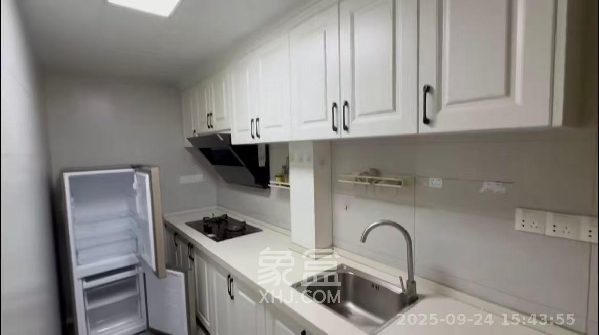 欧亚达国际广场  1室1厅1卫    2200.0元/月室内图