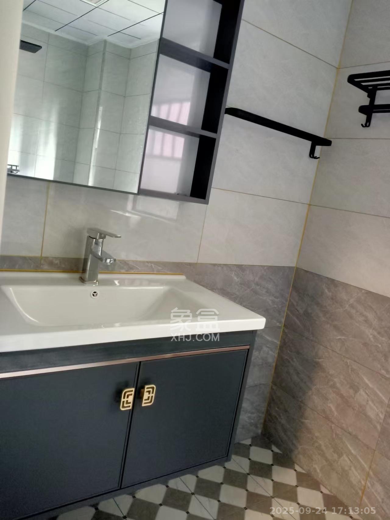 中建悦和城  3室2厅2卫   2600.00元/月室内图