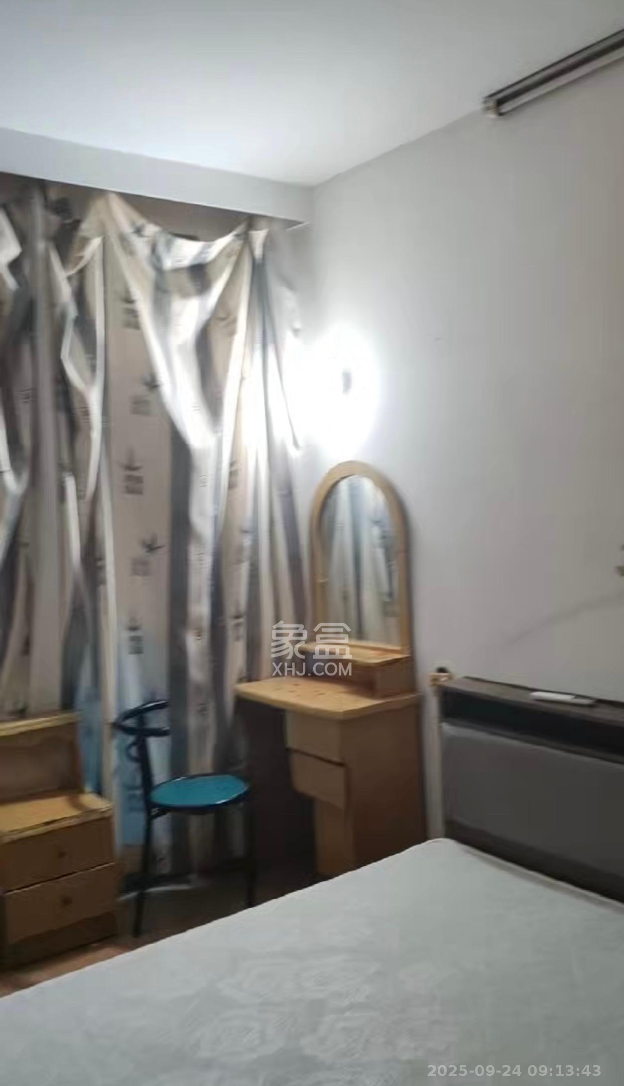 金帆小区 2室2厅1卫 1200.0元/月 金帆小区 2室2厅1卫 1200.0元/月室内图