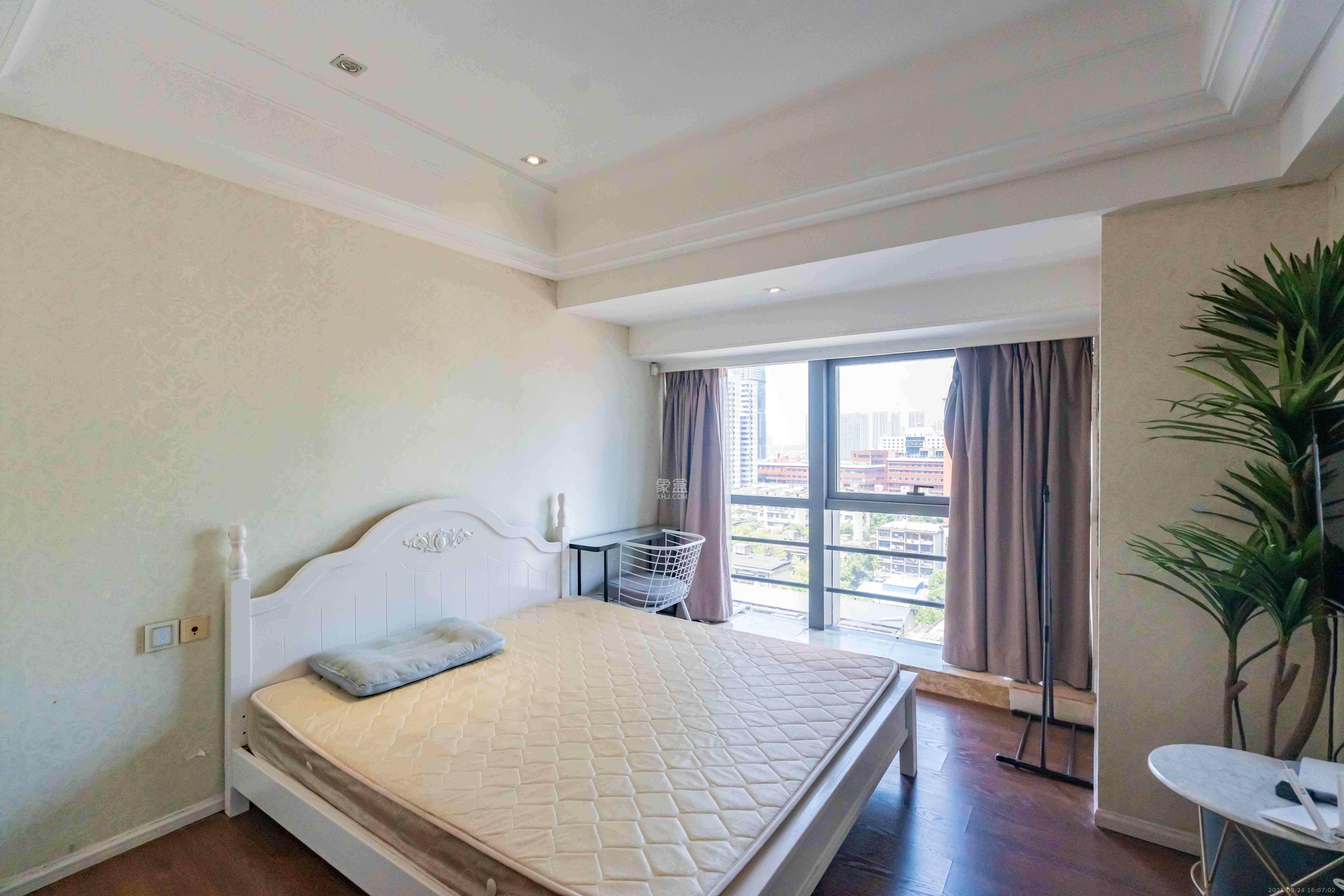 泊富公寓(泊富国际广场) 1室1厅1卫 2400.0元/月 泊富公寓(泊富国际广场) 1室1厅1卫 2400.0元/月室内图