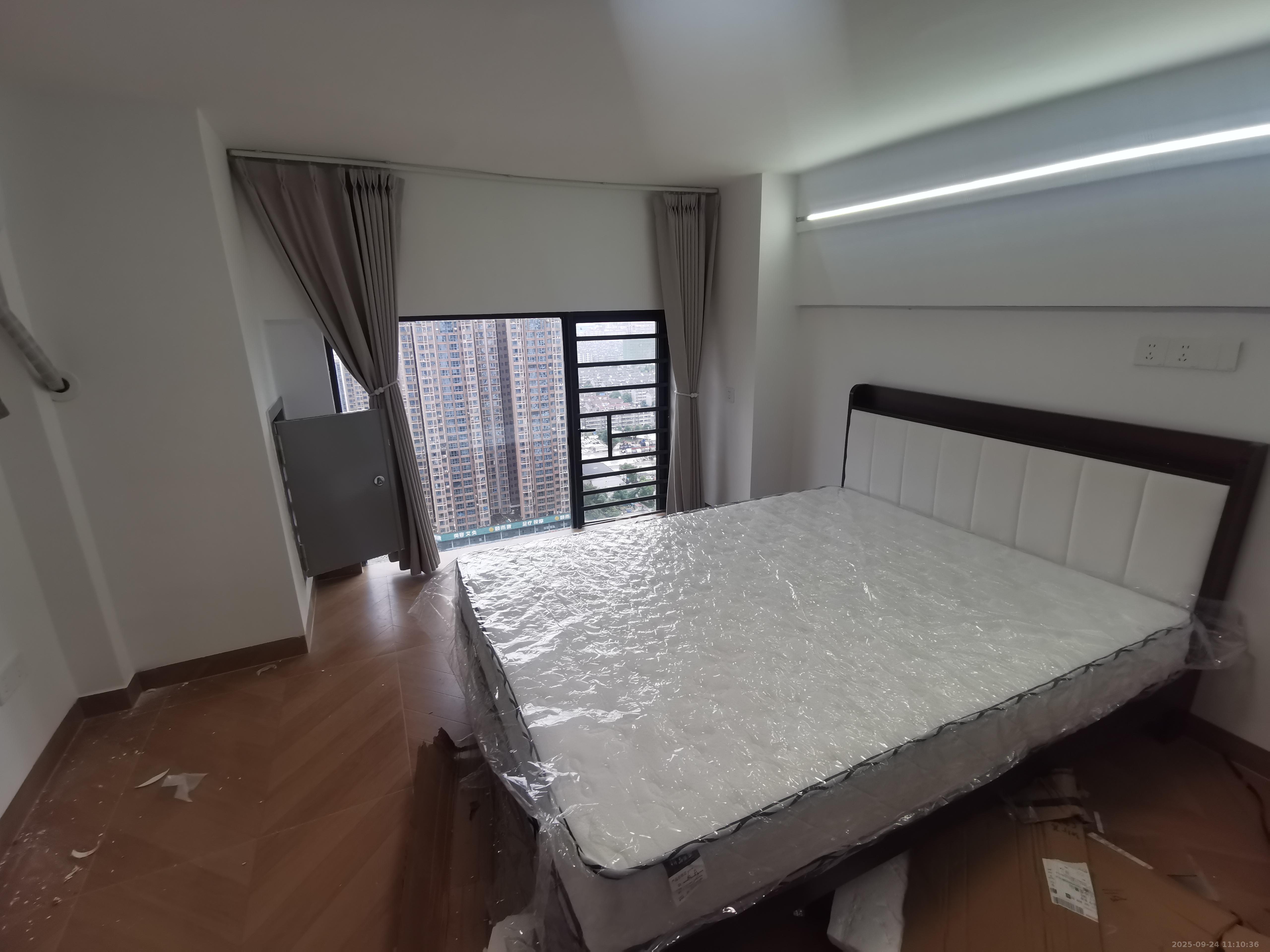 梅溪悦章  1室1厅1卫   1600.00元/月室内图