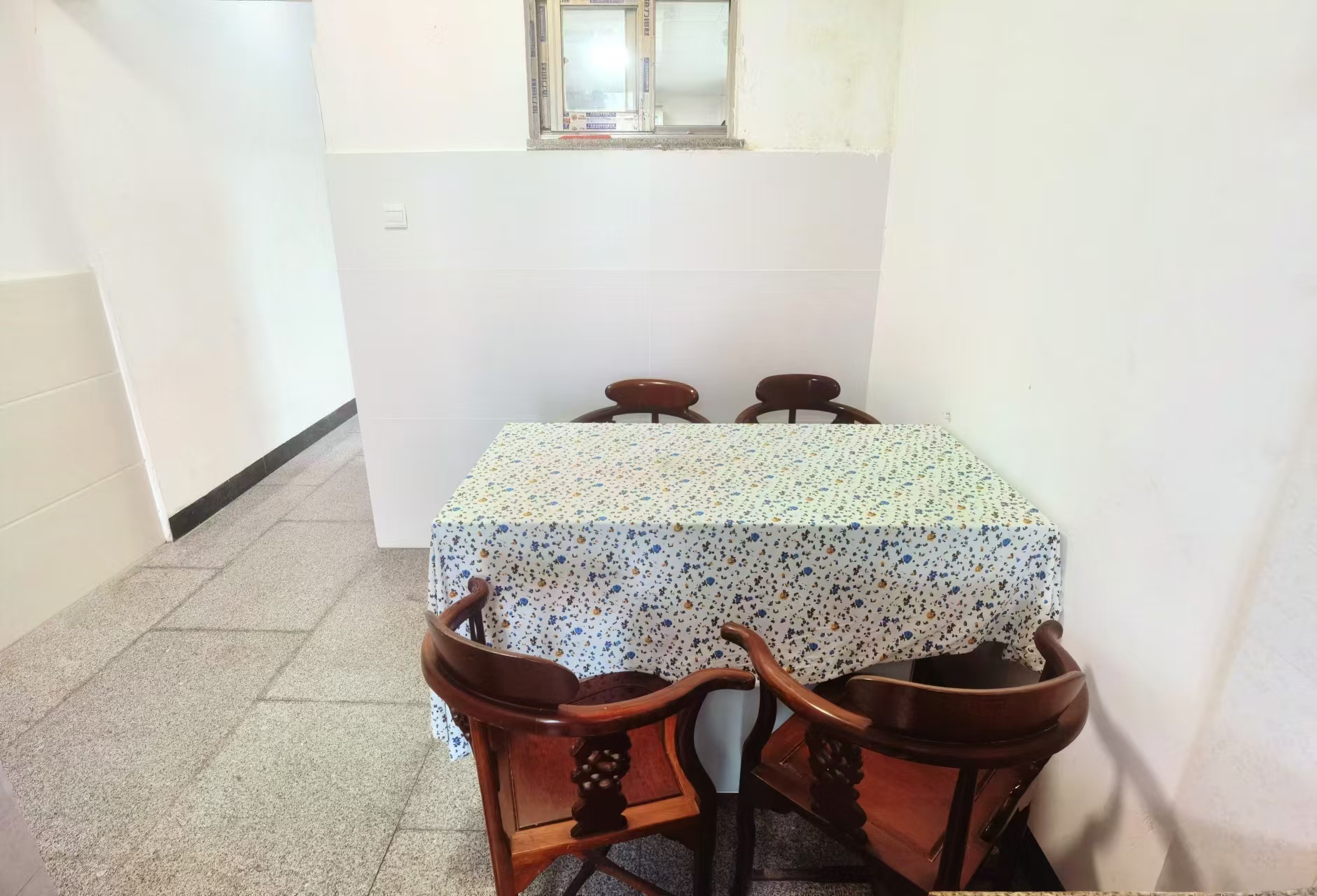 怡昌花园 2室2厅1卫 1700.0元/月 怡昌花园 2室2厅1卫 1700.0元/月户型图