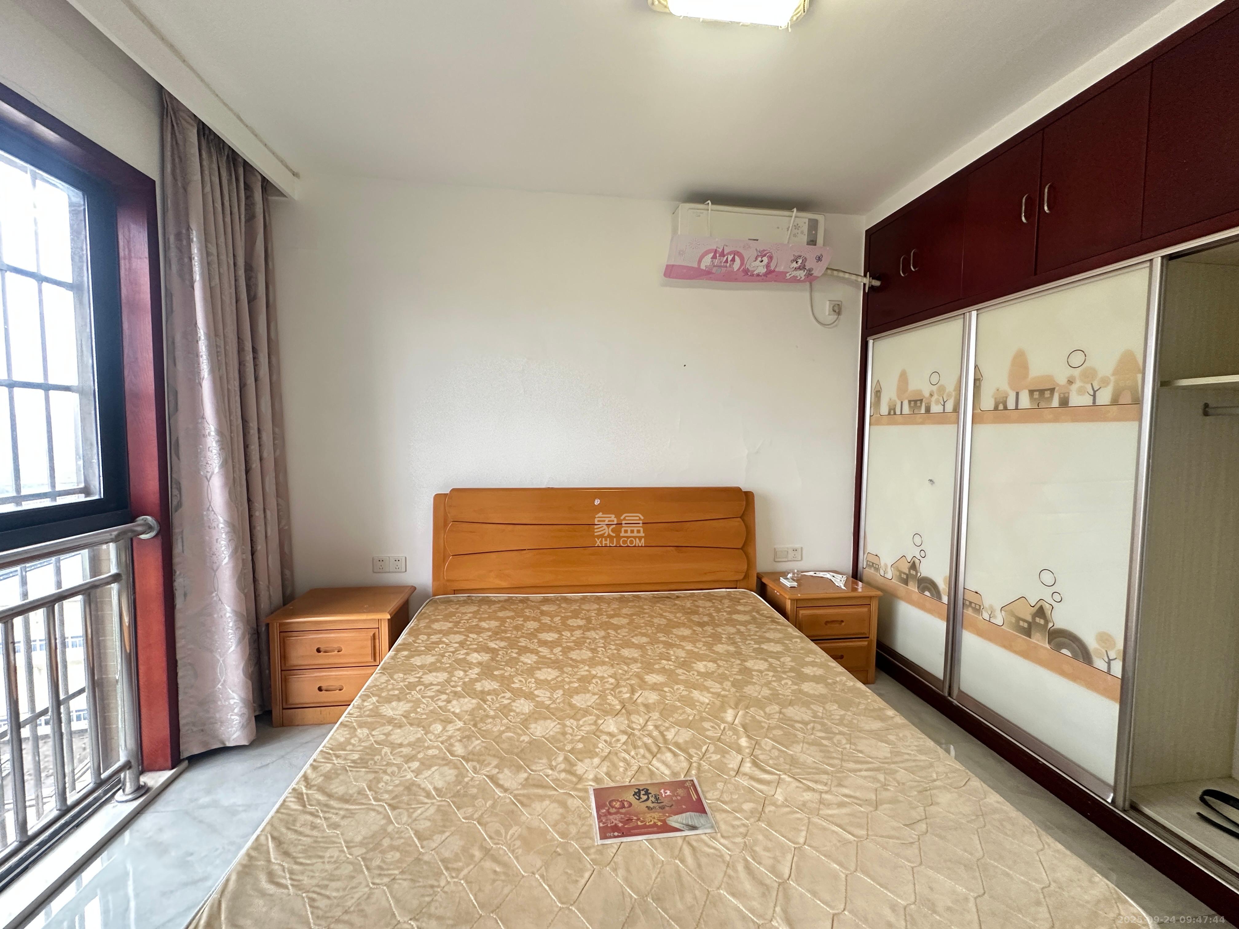 优山美地  3室2厅2卫    2400.0元/月室内图