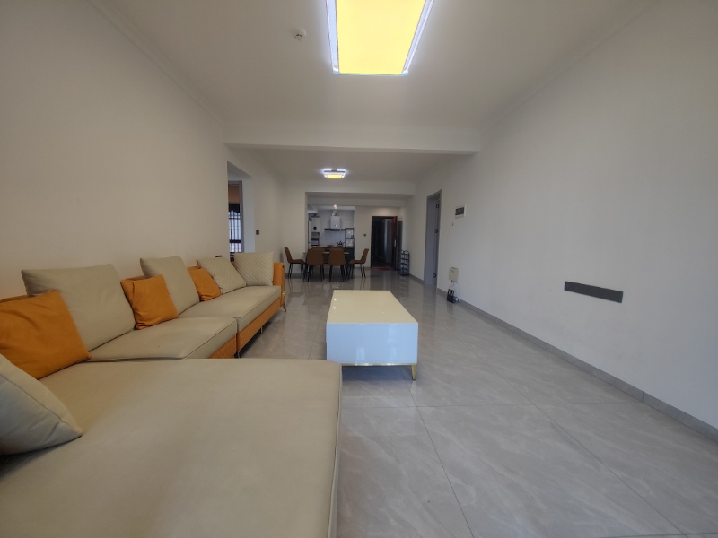 和谐家园(锦和广场) 3室2厅2卫 4300.0元/月 和谐家园(锦和广场) 3室2厅2卫 4300.0元/月室内图