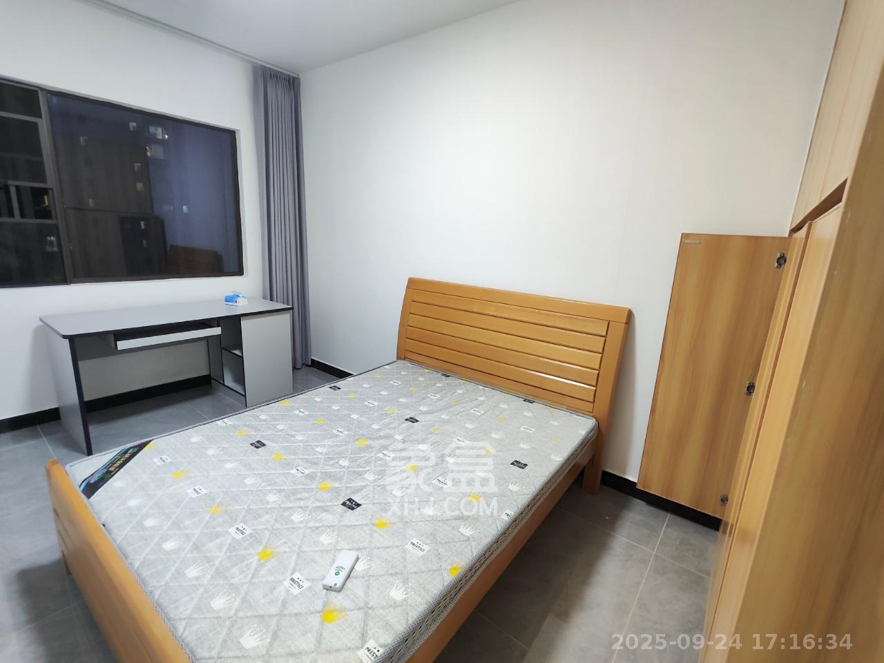 国欣向荣府 4室2厅2卫 4000.0元/月 国欣向荣府 4室2厅2卫 4000.0元/月室内图