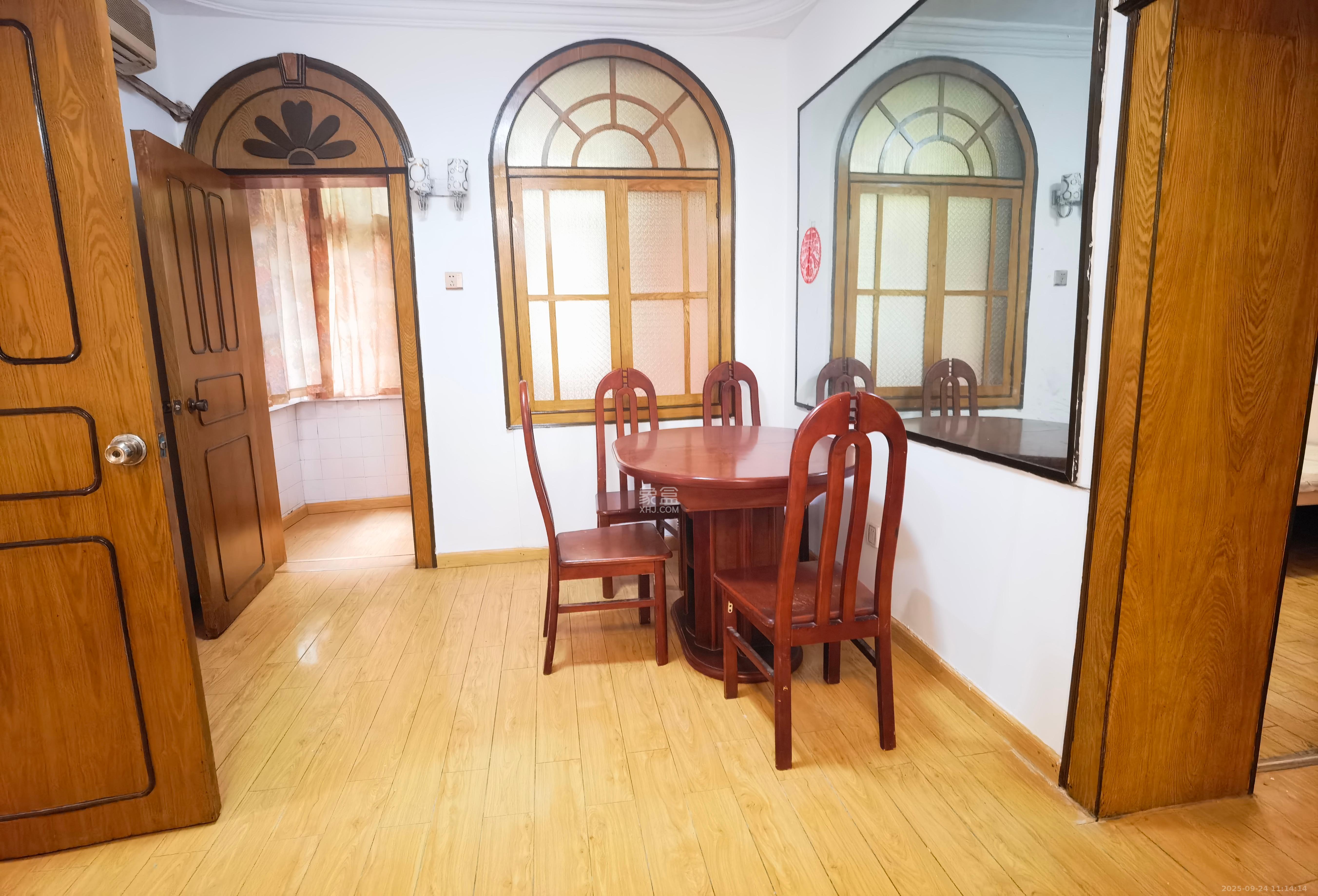 地质中学宿舍  2室2厅1卫    2200.0元/月室内图