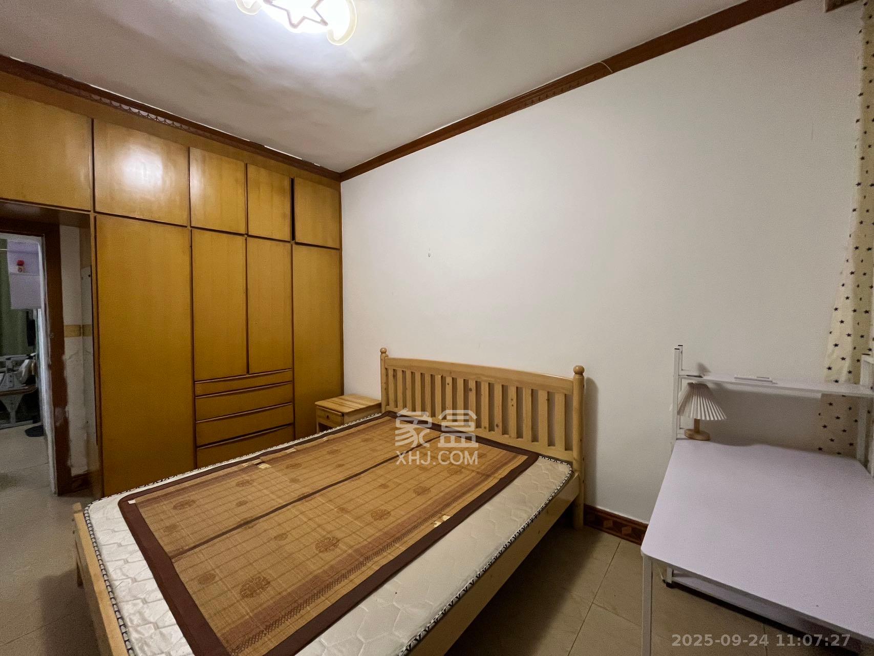 陈家湖小区 2室2厅1卫 1800.0元/月 陈家湖小区 2室2厅1卫 1800.0元/月室内图