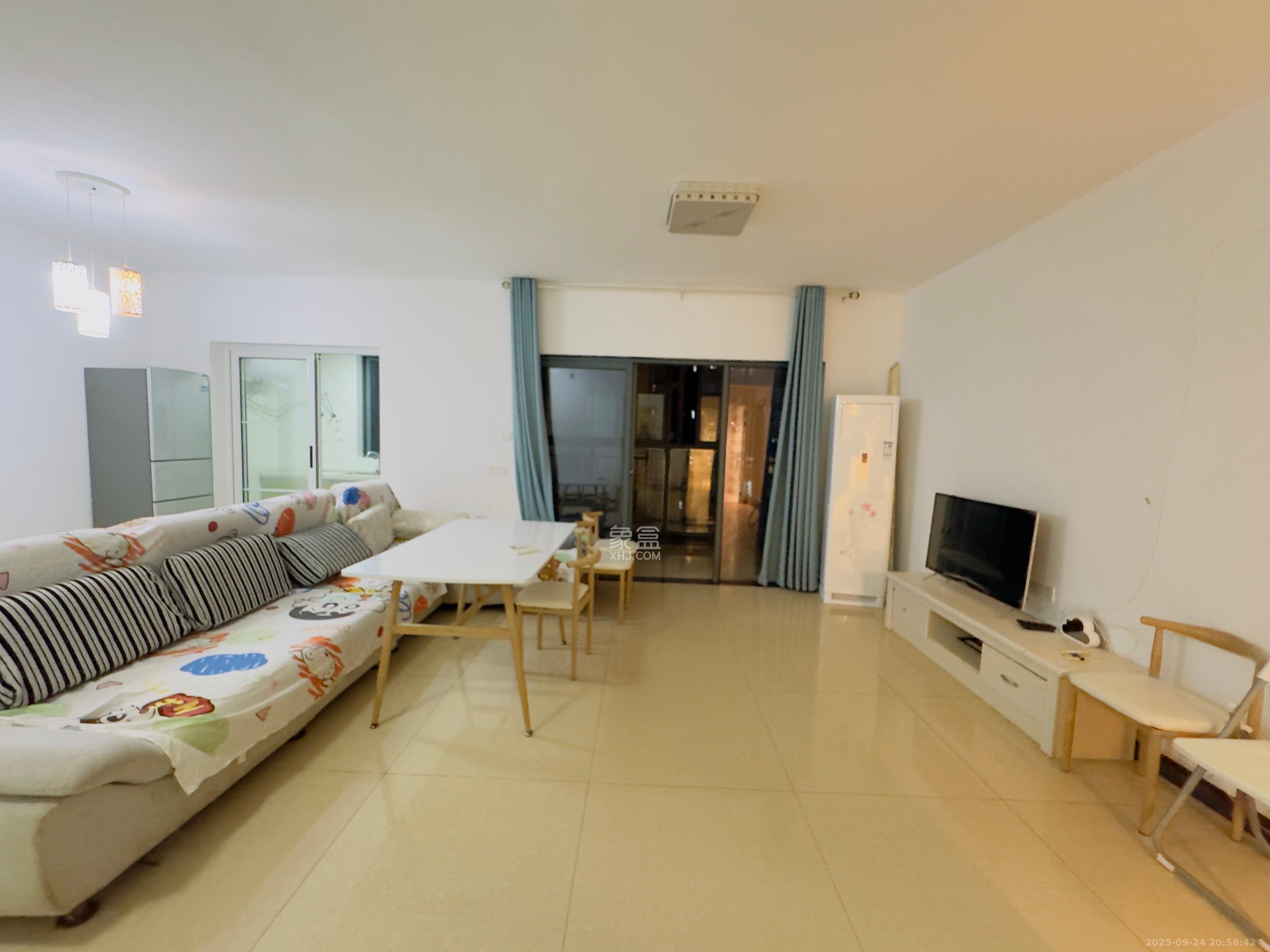 荣盛花语书苑 3室2厅1卫 2800.0元/月 荣盛花语书苑 3室2厅1卫 2800.0元/月室内图