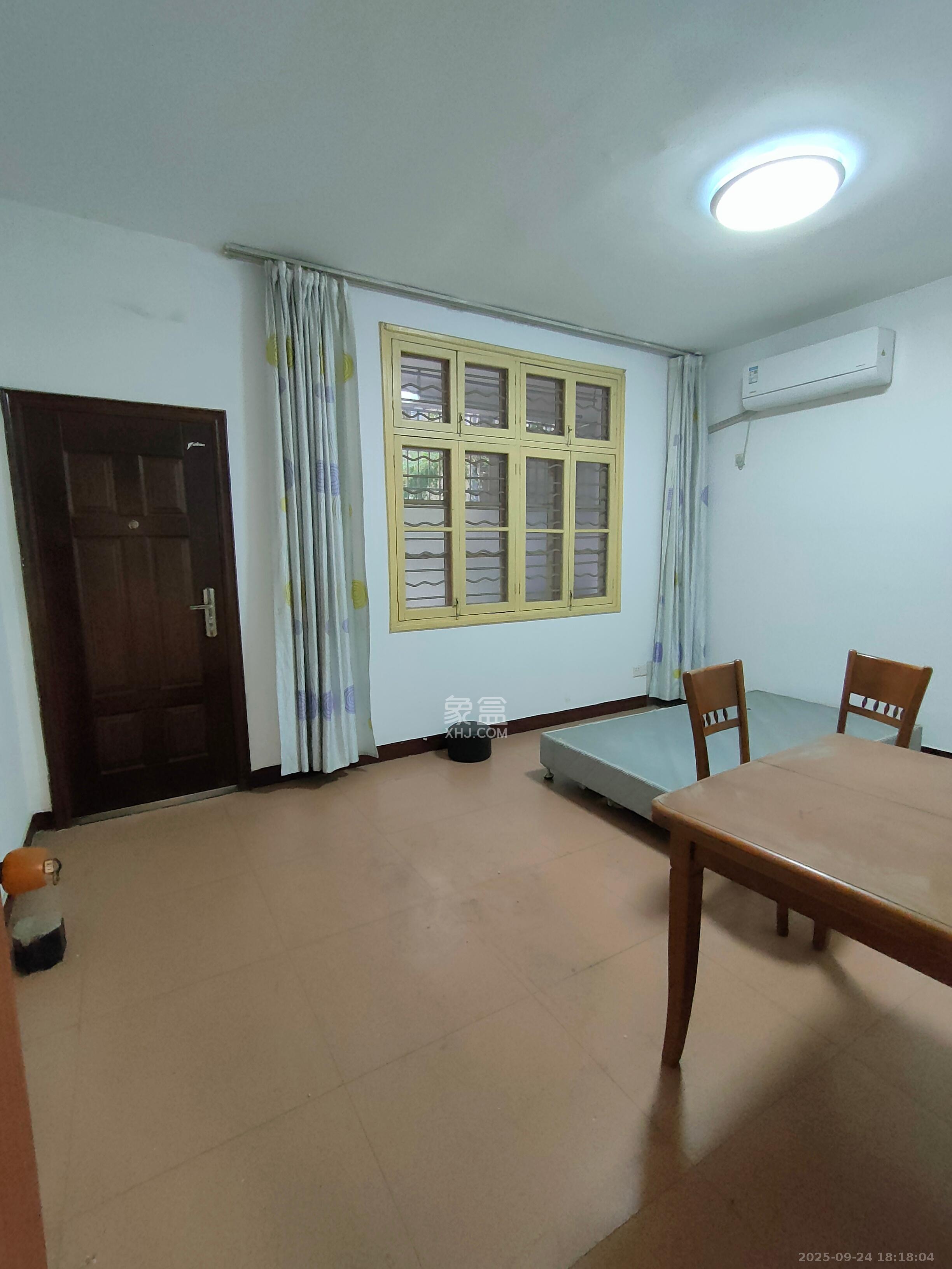 省农业银行雨花路大院  3室1厅1卫    2500.0元/月室内图1