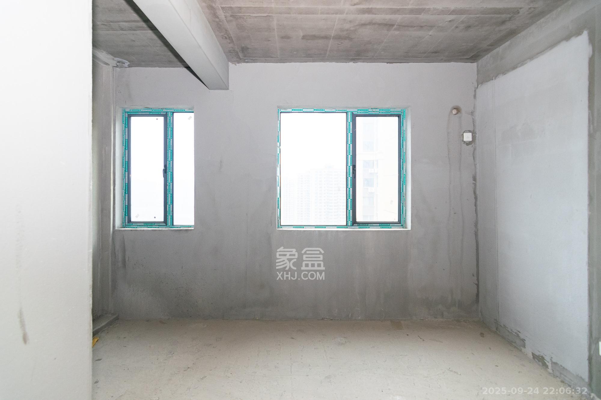 澳海谷山府 3室2厅2卫 78.0万 澳海谷山府 3室2厅2卫 78.0万卧室