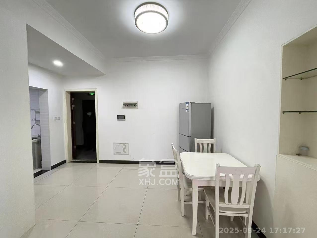 中央美郡 2室2厅1卫 2600.0元/月 中央美郡 2室2厅1卫 2600.0元/月室内图