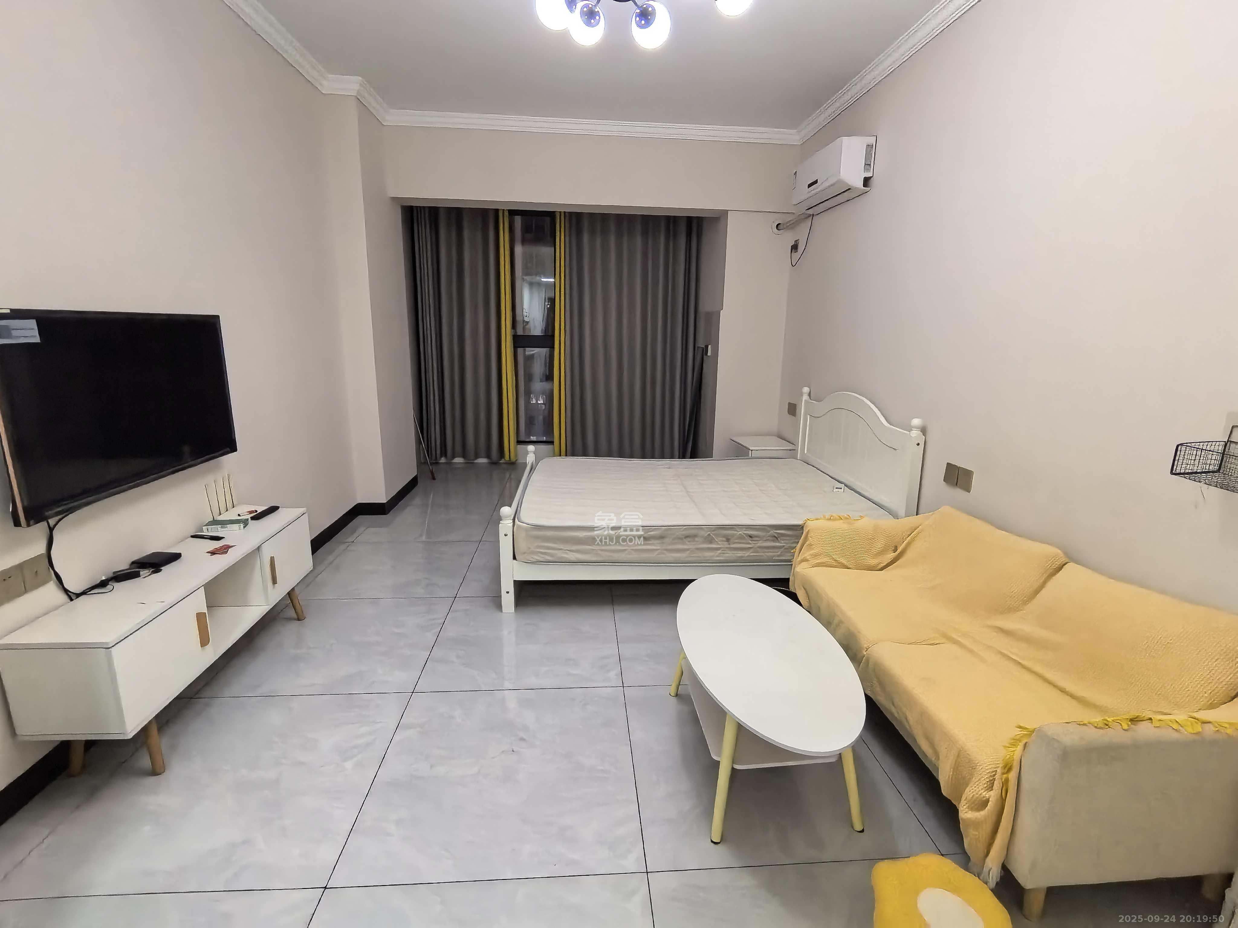 钱隆世家  1室0厅1卫    1500.0元/月 钱隆世家  1室0厅1卫    1500.0元/月